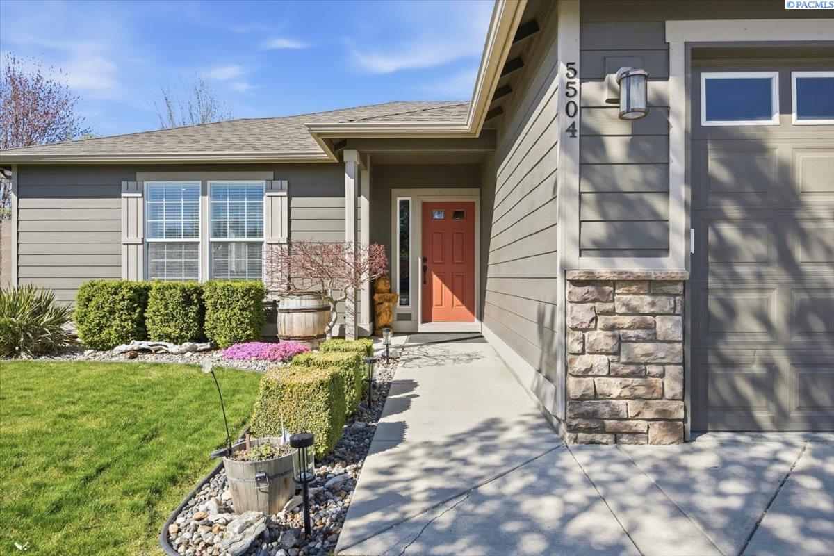 5504 20th Ave, Kennewick, WA 99338