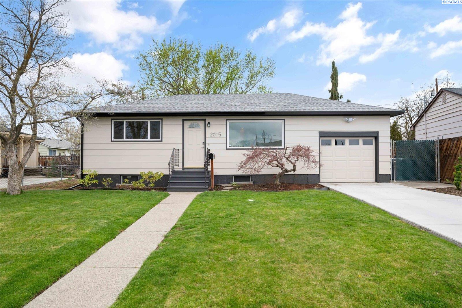 2015 Blue Ave, Richland WA 99354