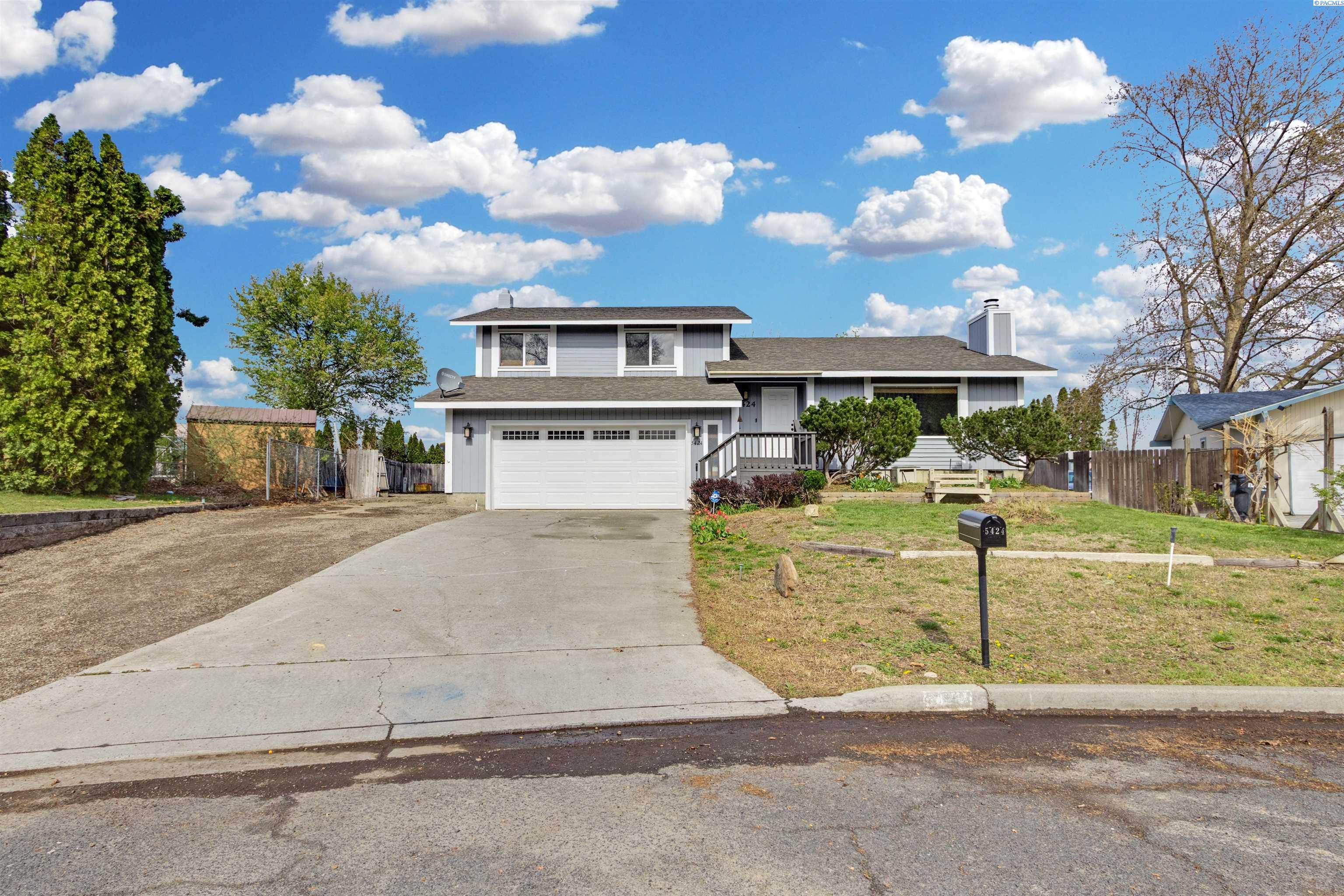 5424 Fern Loop, West Richland WA 99353