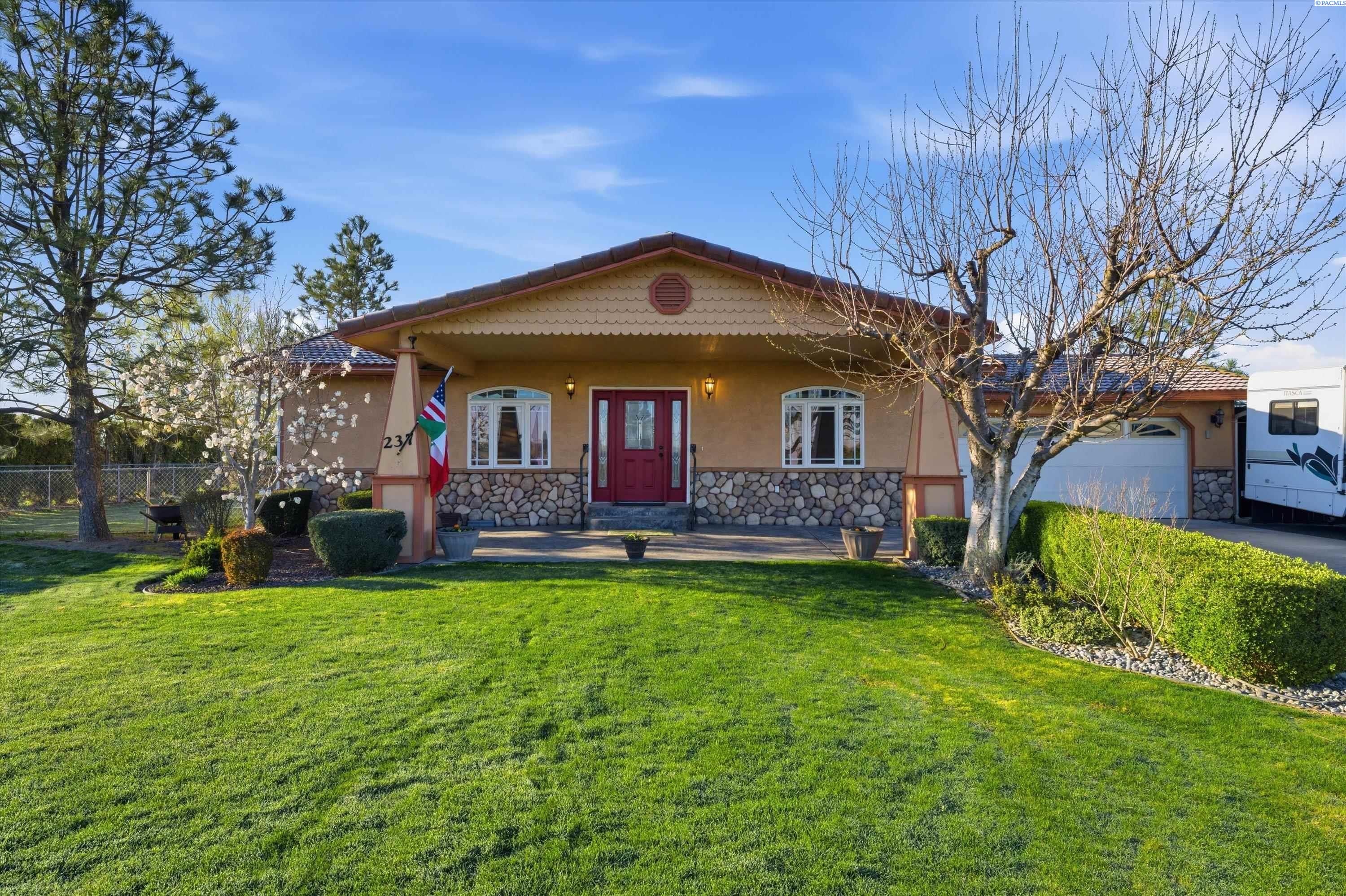 237 Reeds Road, Touchet WA 99360