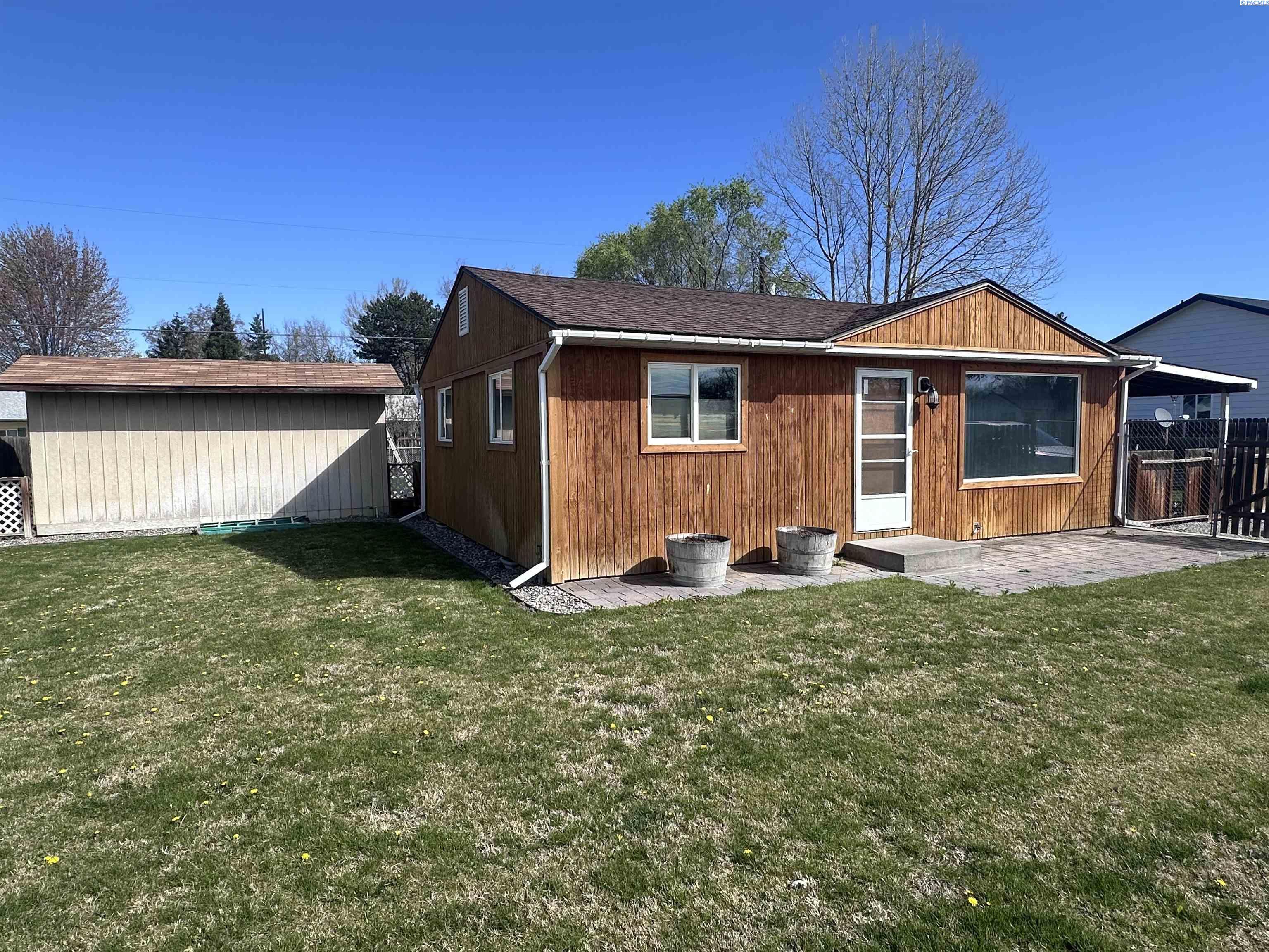 723 14th Ave, Kennewick, WA 99337