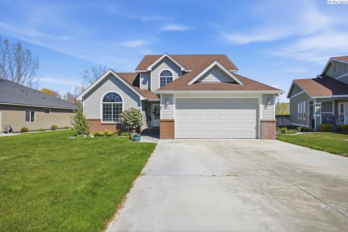110 Erica Drive, Richland WA 99352