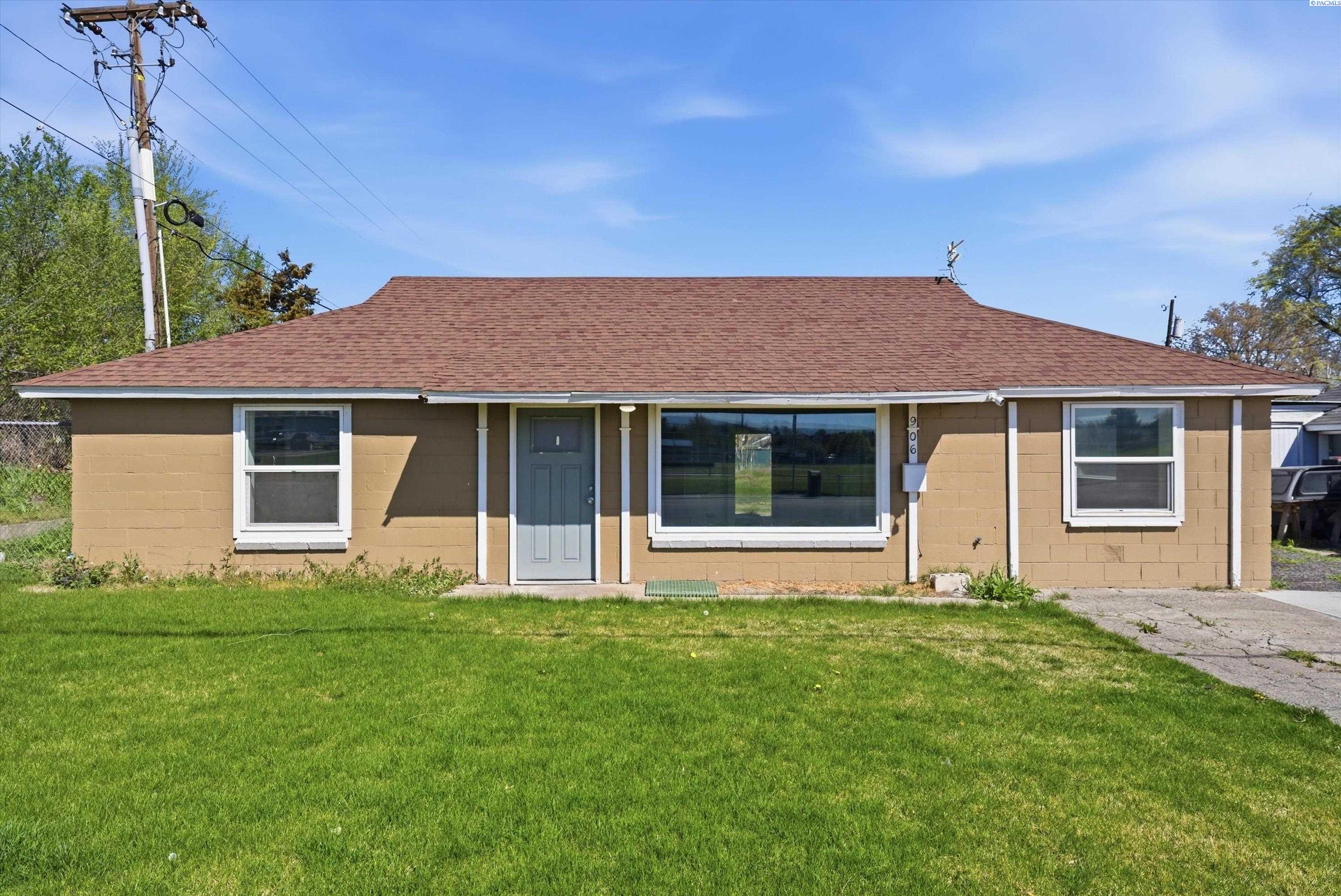 906 W 10th Ave, Kennewick WA 99336