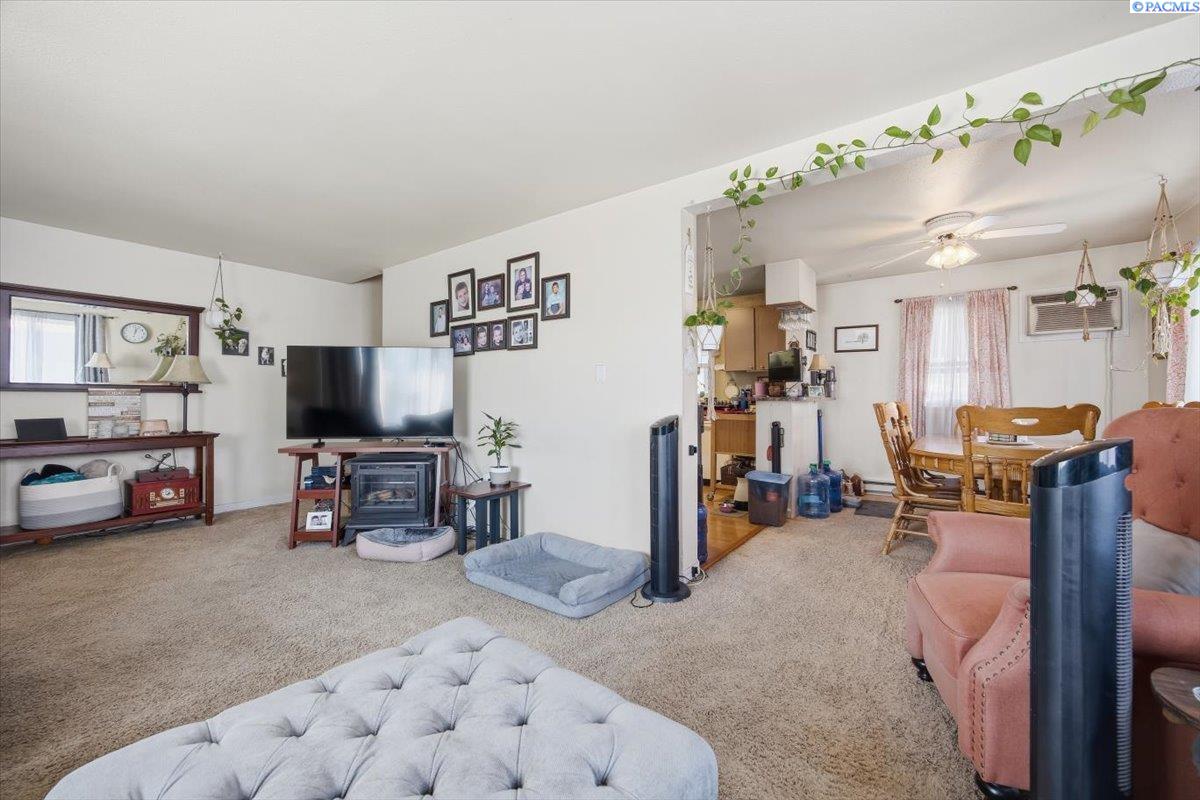 1219 Mcpherson Ave, Richland, WA 99354