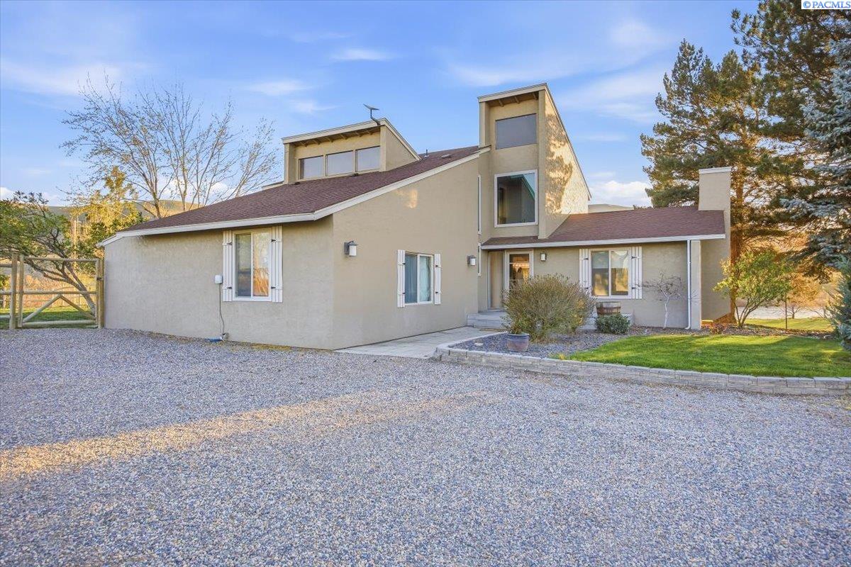 34610 Kendall Road Nw, Benton City, WA 99320