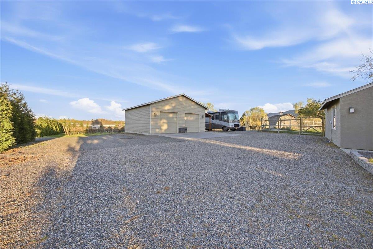 34610 Kendall Road Nw, Benton City, WA 99320