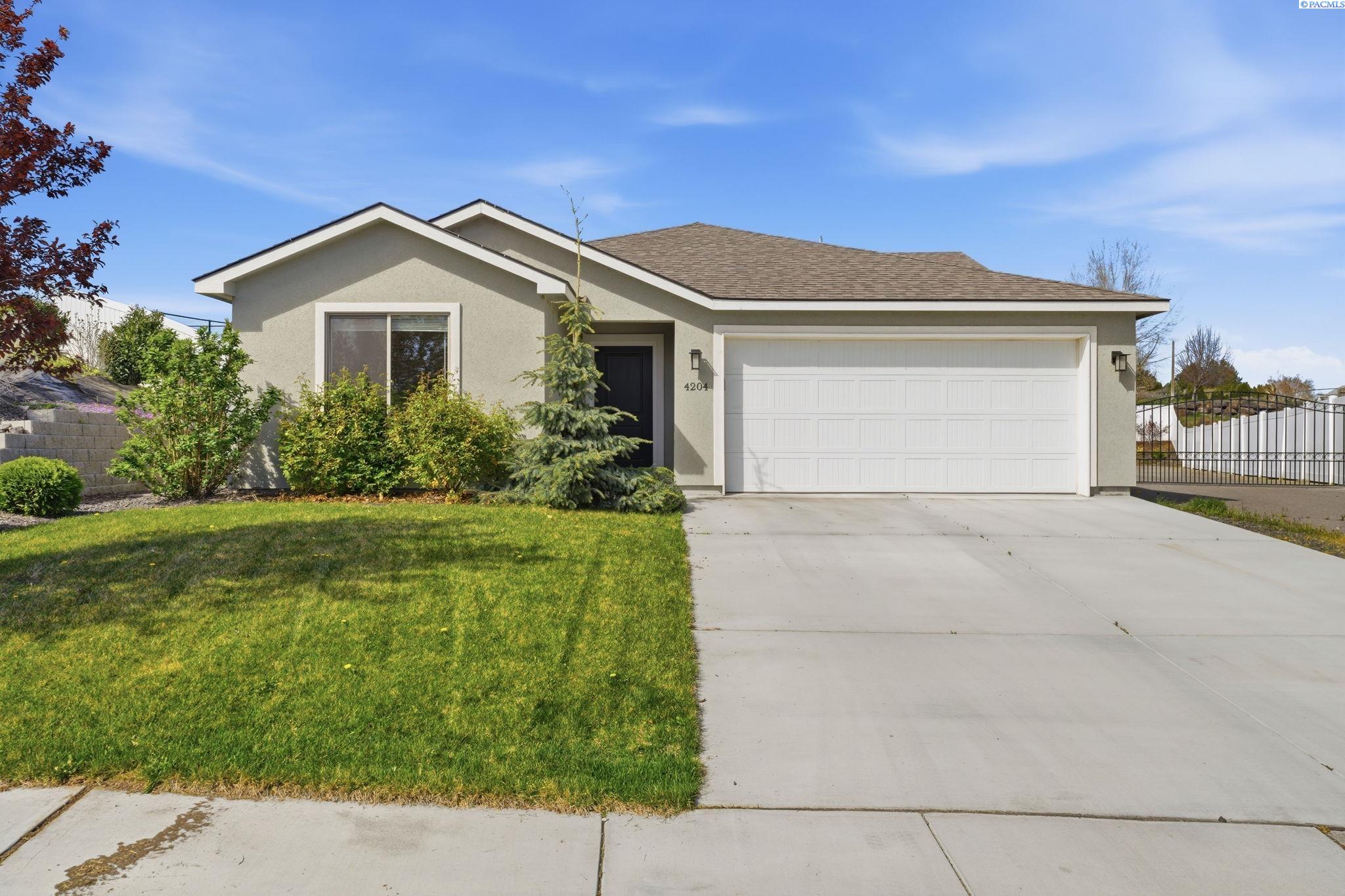 4204 S Anderson Pl, Kennewick WA 99337