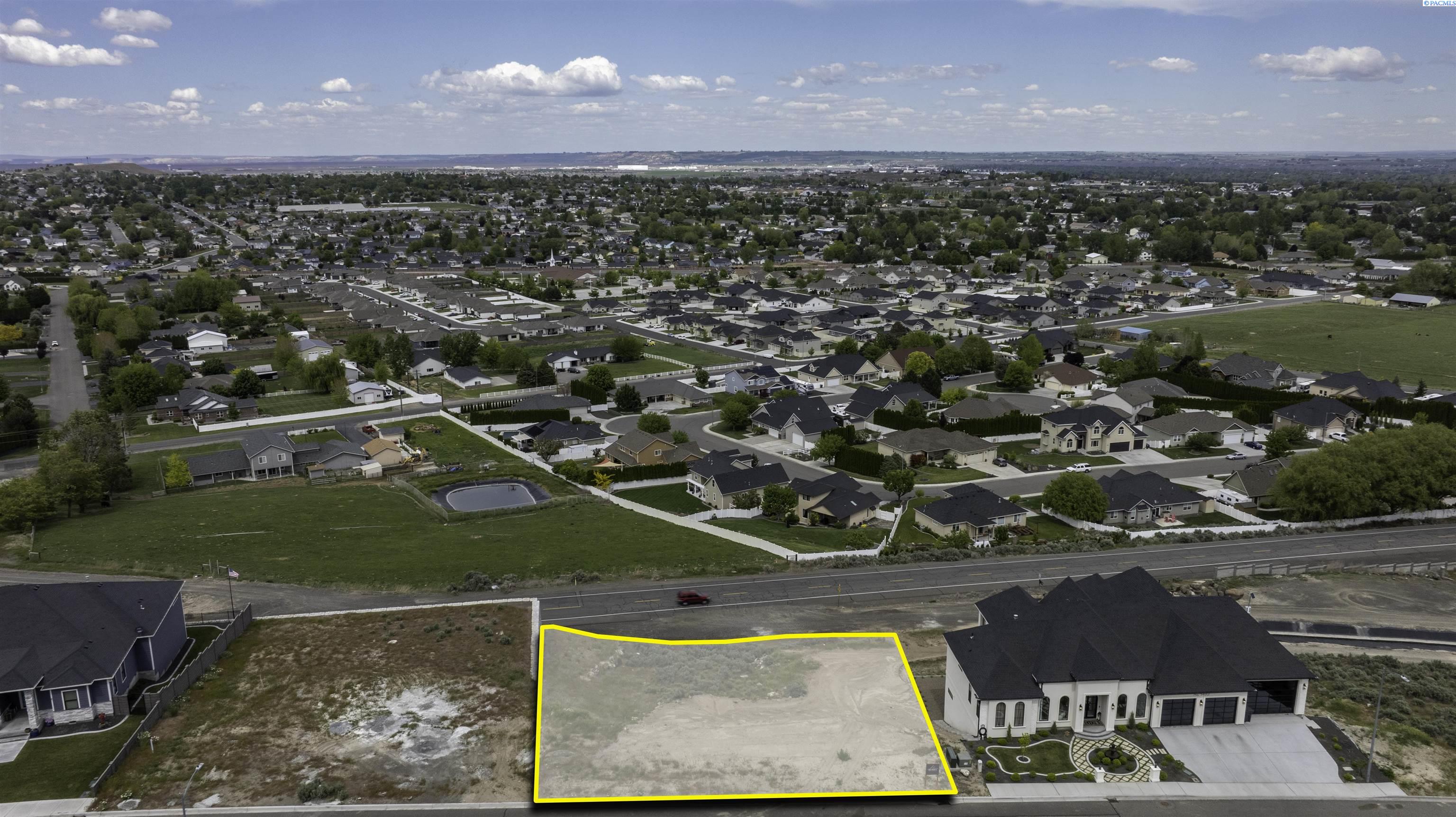 5420 Hershey Lane, West Richland WA