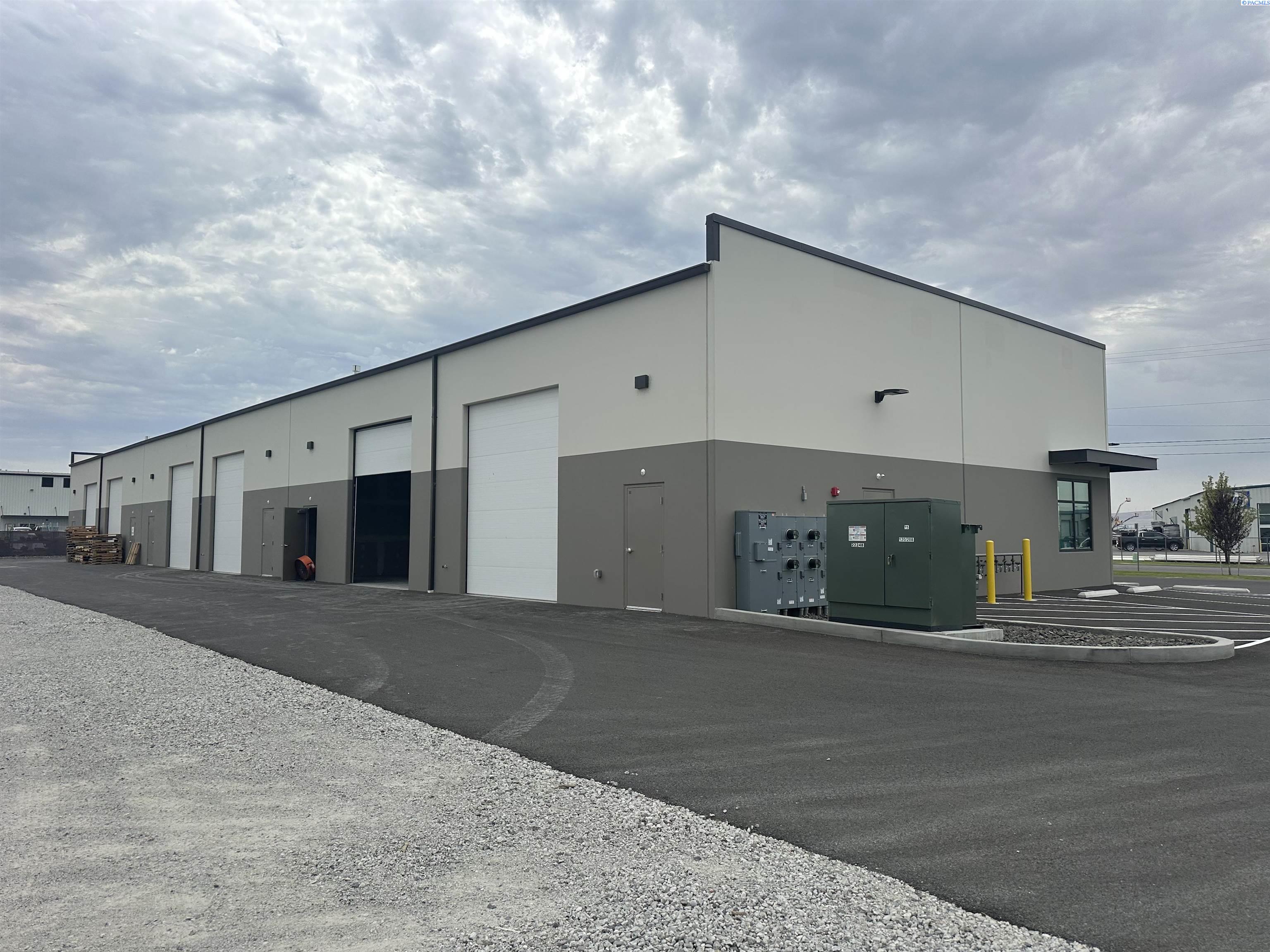 2201 Commercial Ave, Pasco, WA 99301