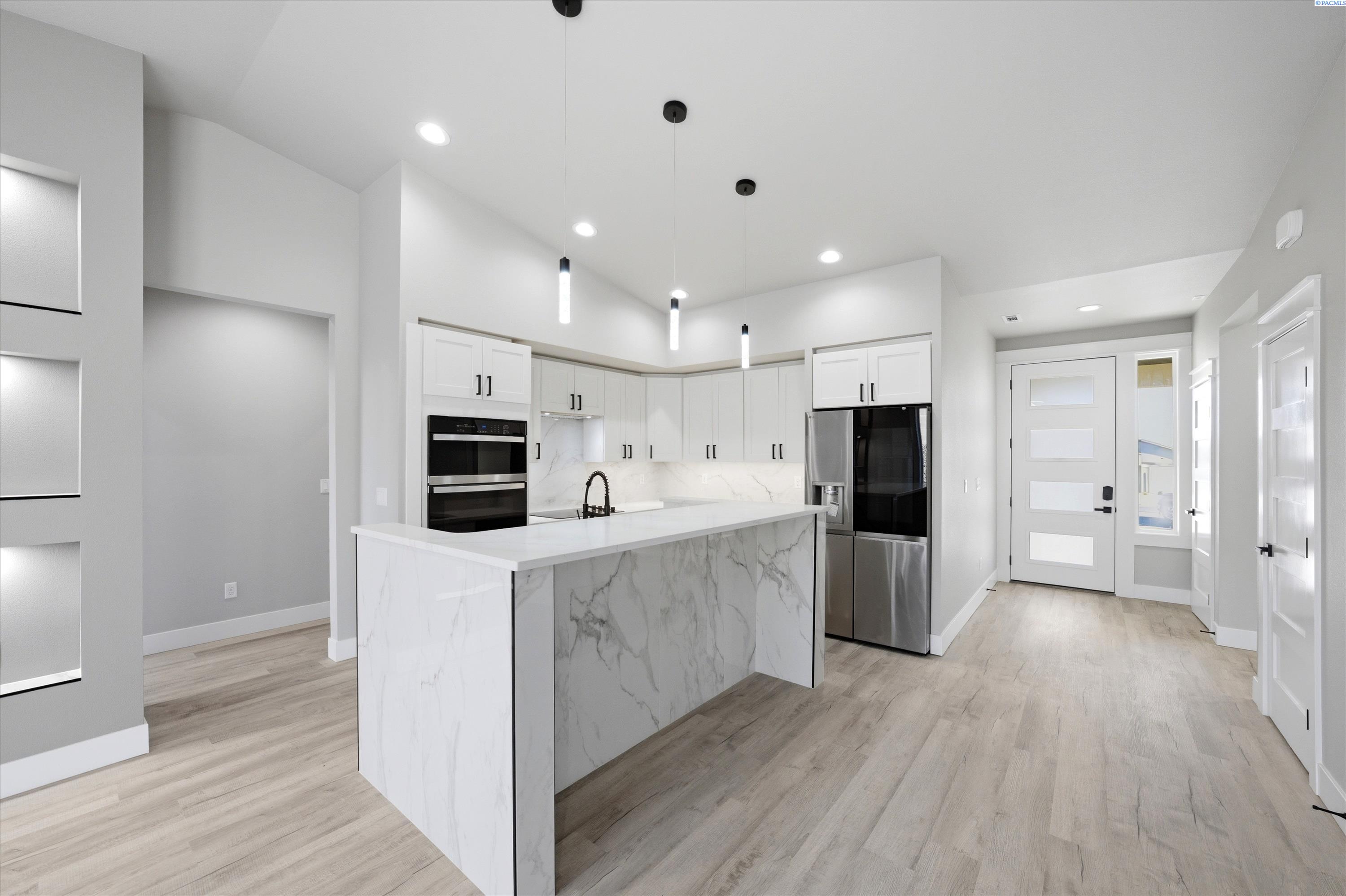 3757 Nuthatch St, Richland, WA 99352