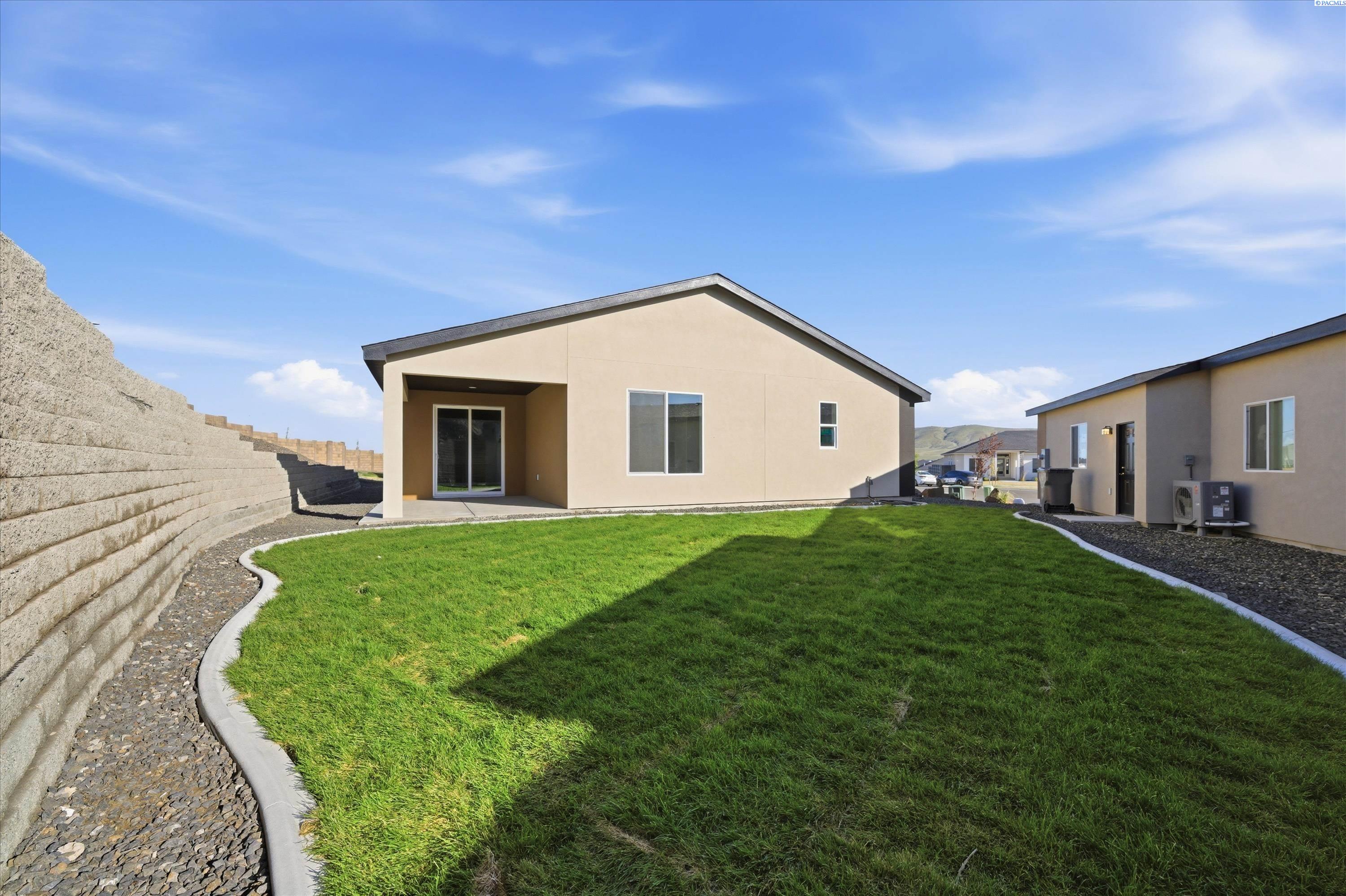 3757 Nuthatch St, Richland, WA 99352