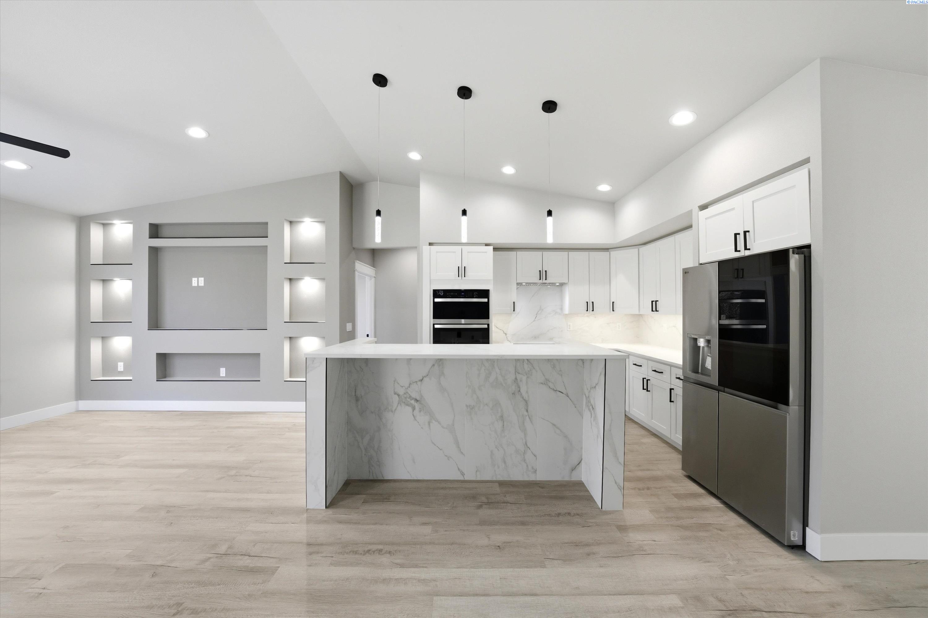3757 Nuthatch St, Richland, WA 99352