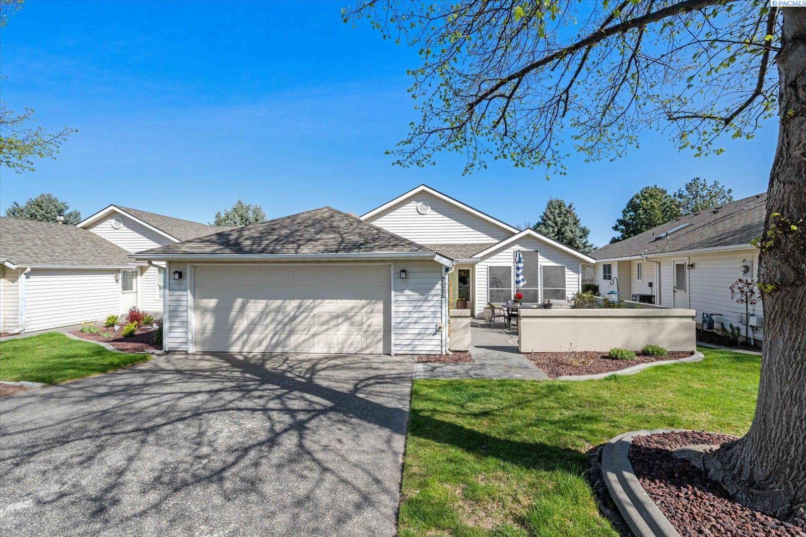 3359 S Huntington Loop, Kennewick WA 99337