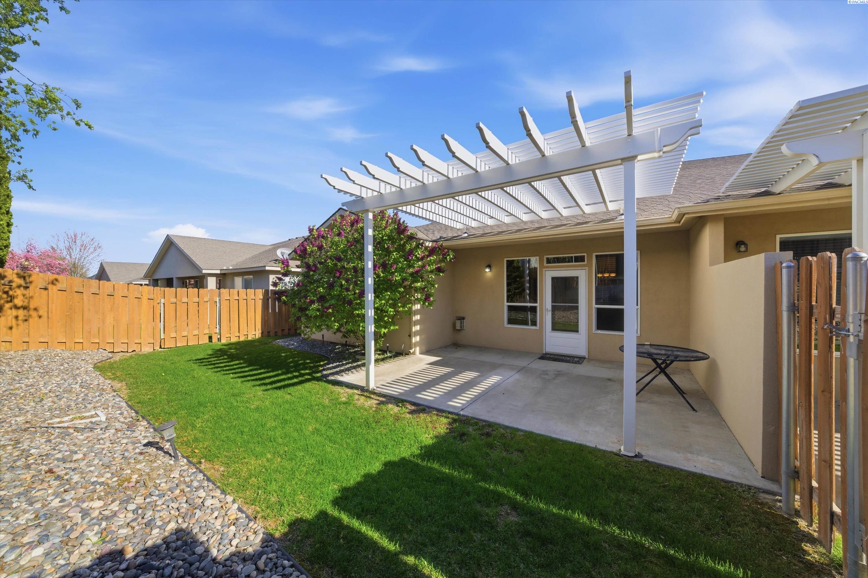 3577 Waterford St, Richland, WA 99352