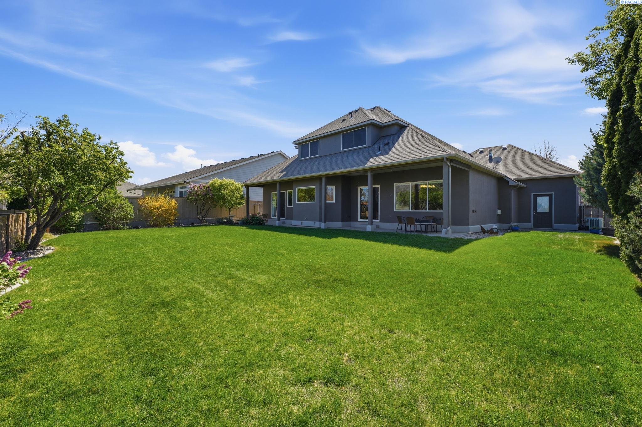 5620 14th Ave, Kennewick, WA 99338