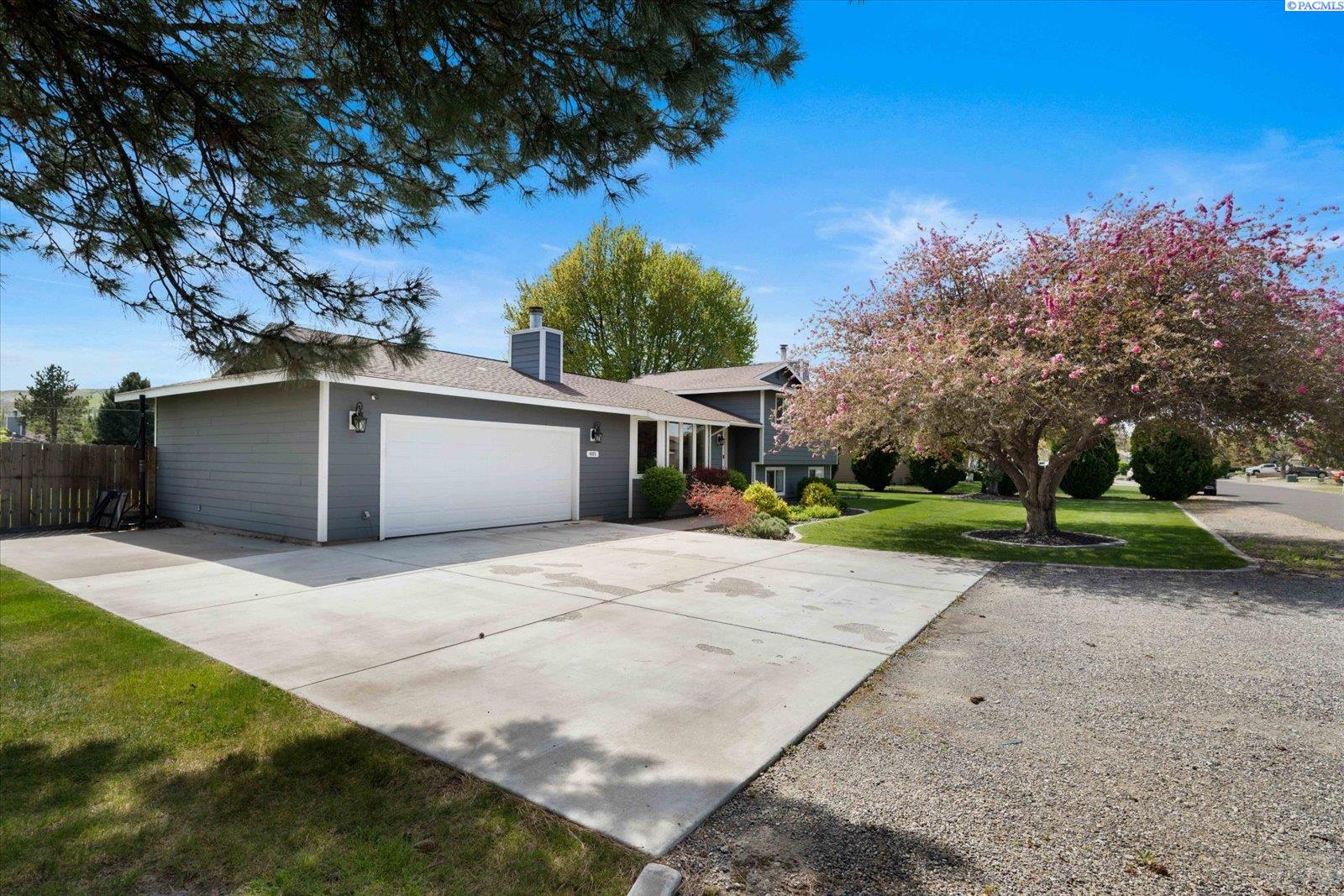 401 48th Ave, Kennewick, WA 99337