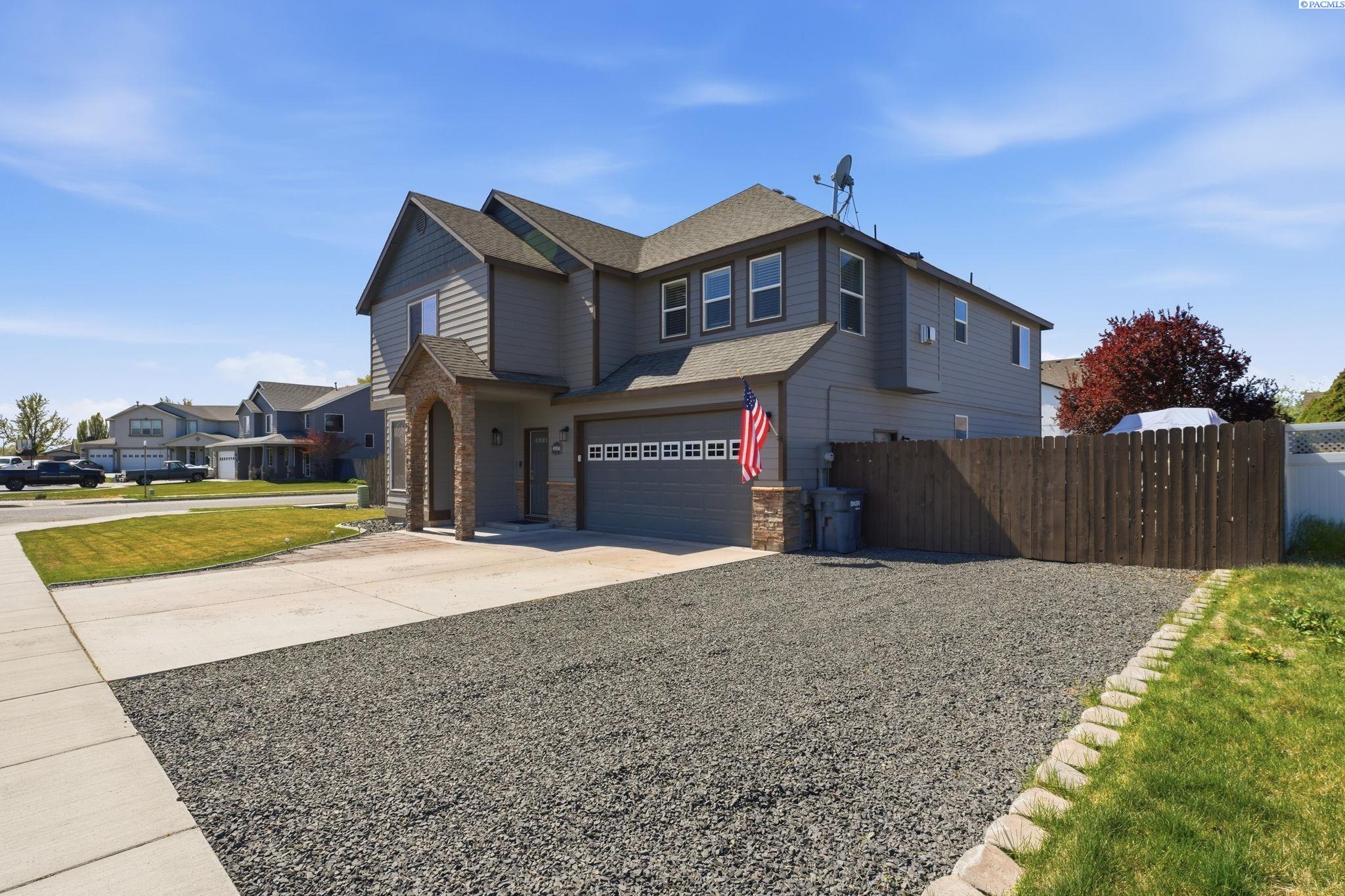 4904 Monrovia Ln, Pasco, WA 99301