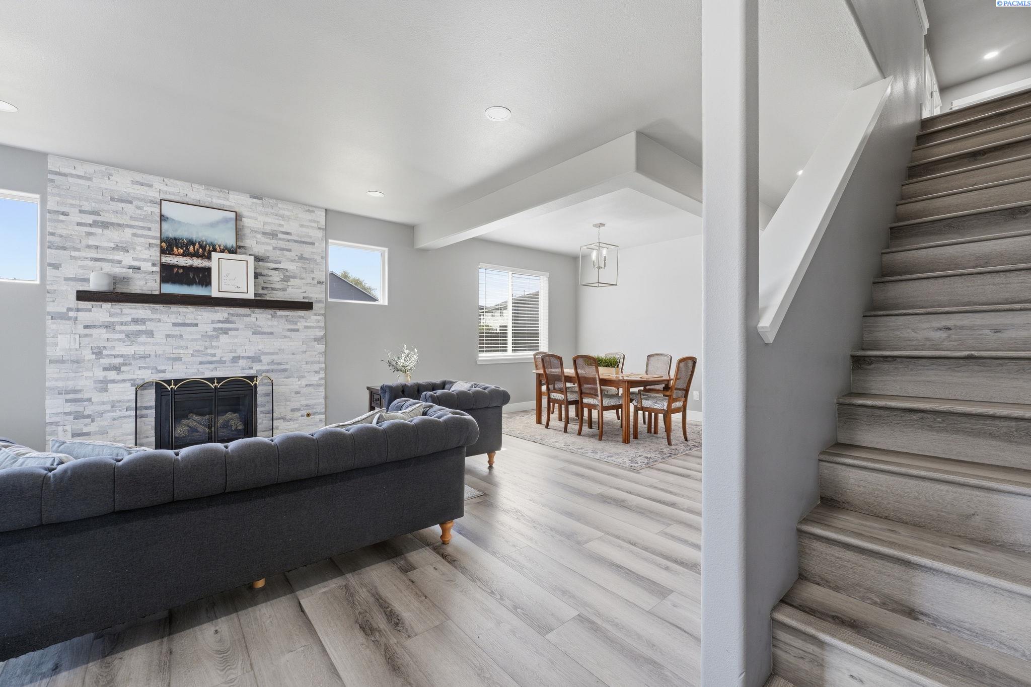 4904 Monrovia Ln, Pasco, WA 99301