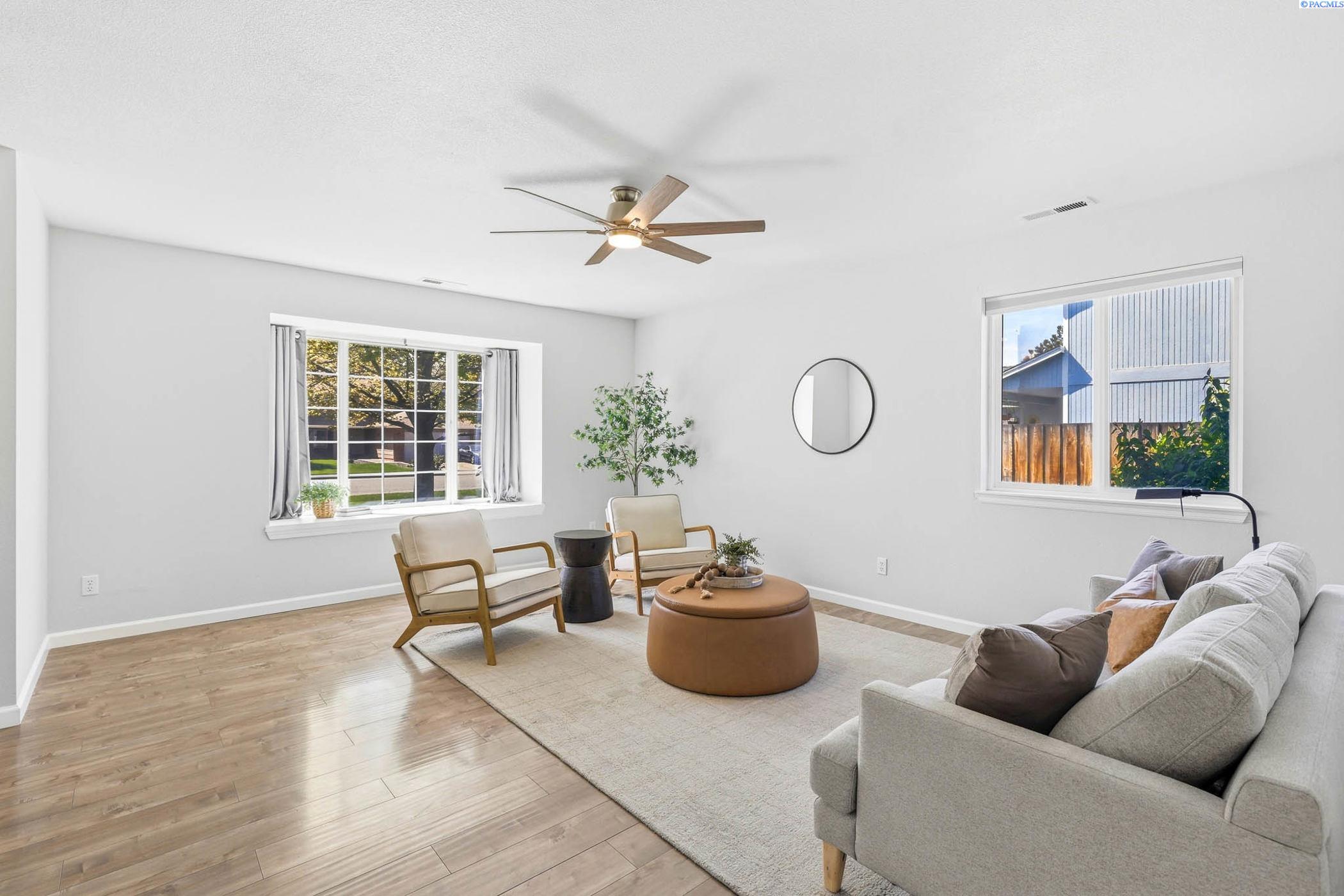 5110 Blue Heron, West Richland, WA 99353