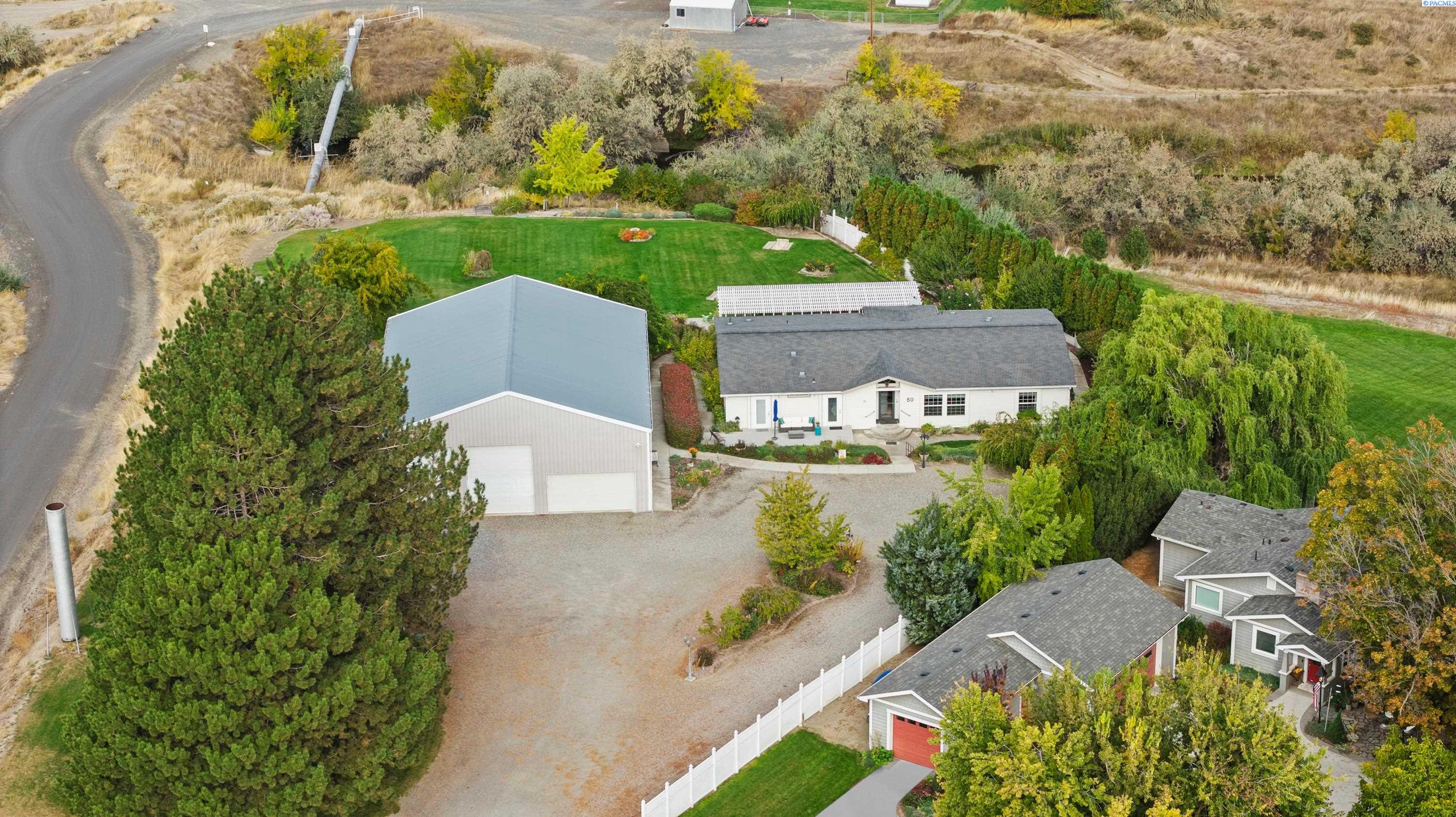 50 Pumping Plant Rd, Benton City, WA 99323