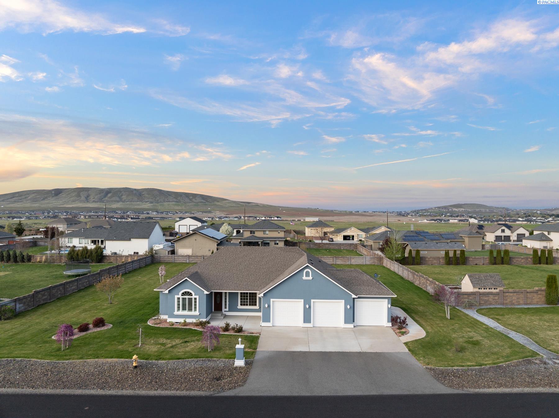 77002 Timothy Ln, Kennewick, WA 99338