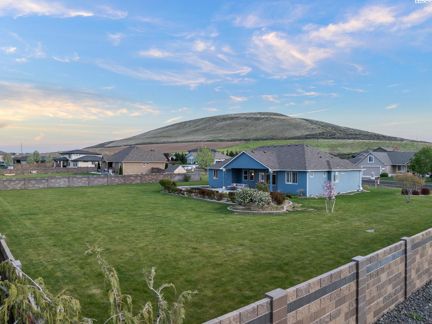 77002 Timothy Ln, Kennewick, WA 99338