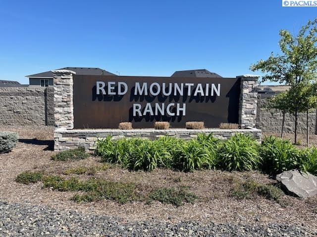 7867 Blanchard Loop, West Richland, WA 99353