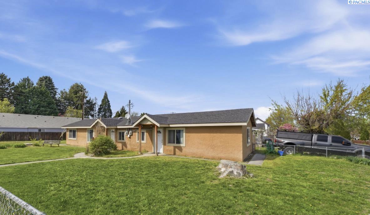 1108 Entiat Ave, Kennewick, WA 99336