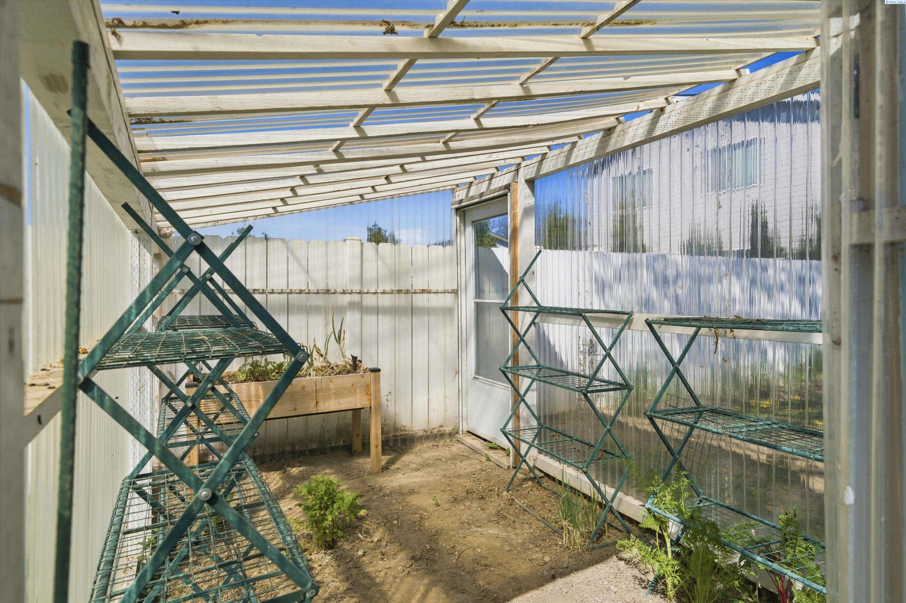 2303 19th Ave, Kennewick, WA 99337