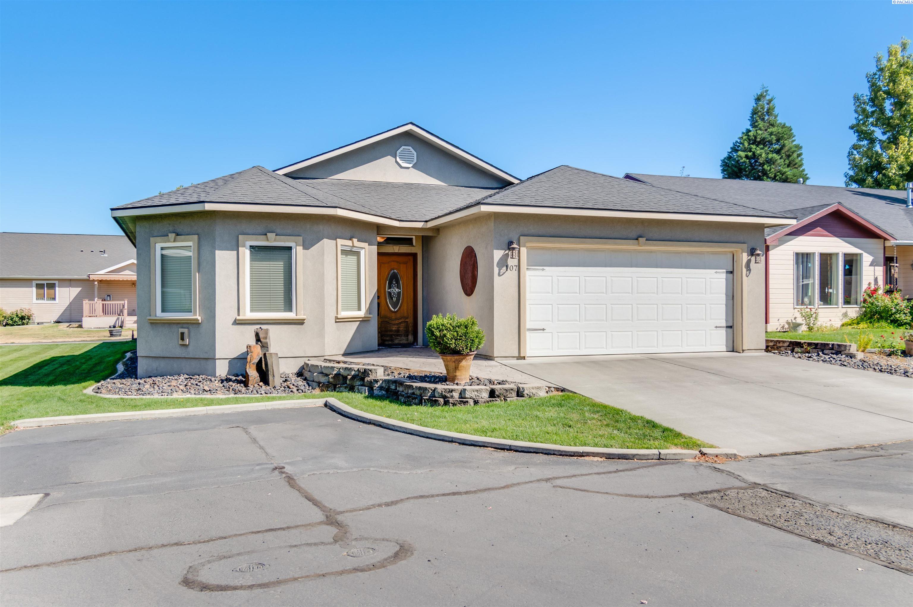 107 Windsor Ln, Pasco, WA 99301