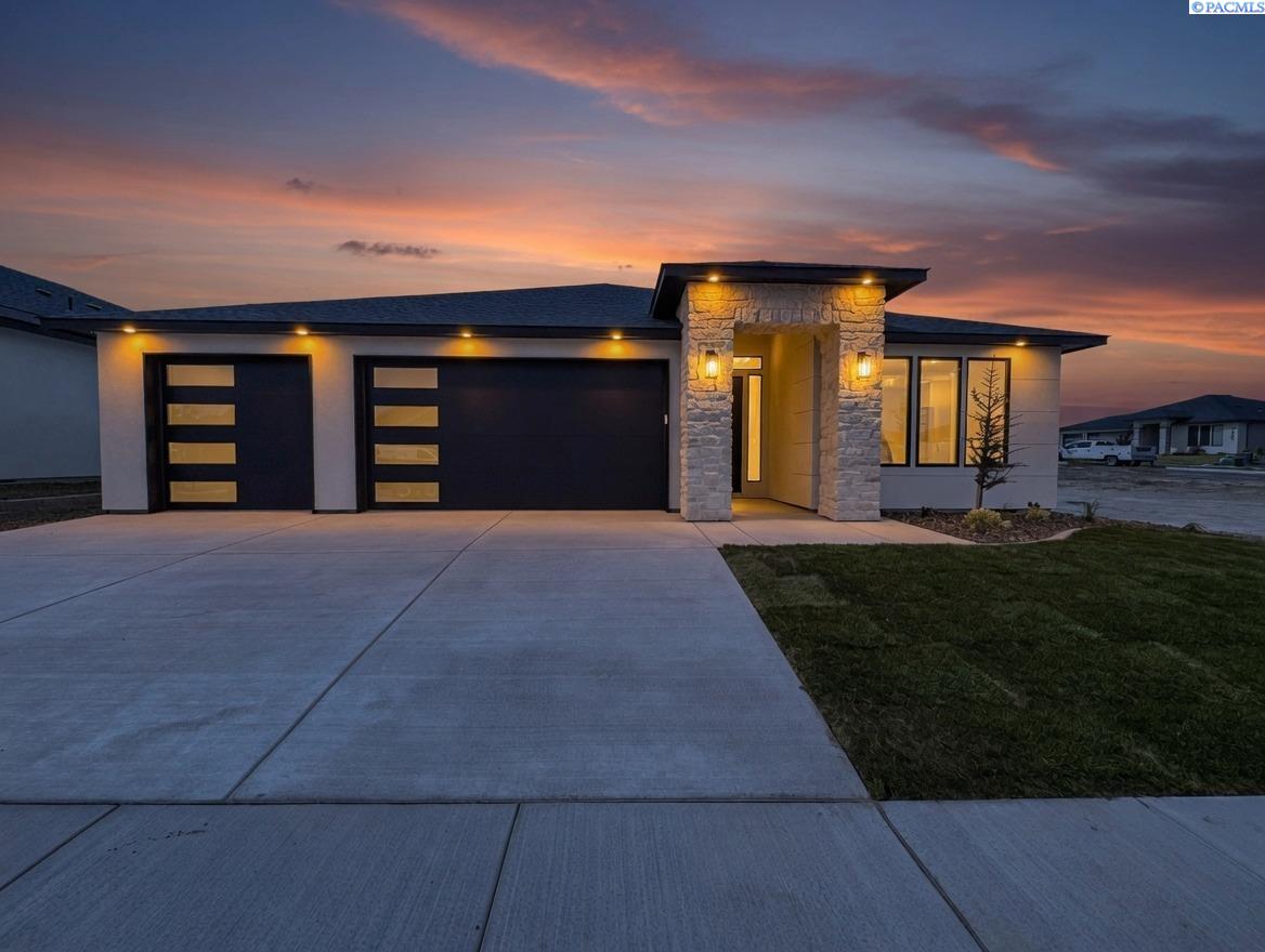2911 Meadowlark Ave, Richland, WA 99352