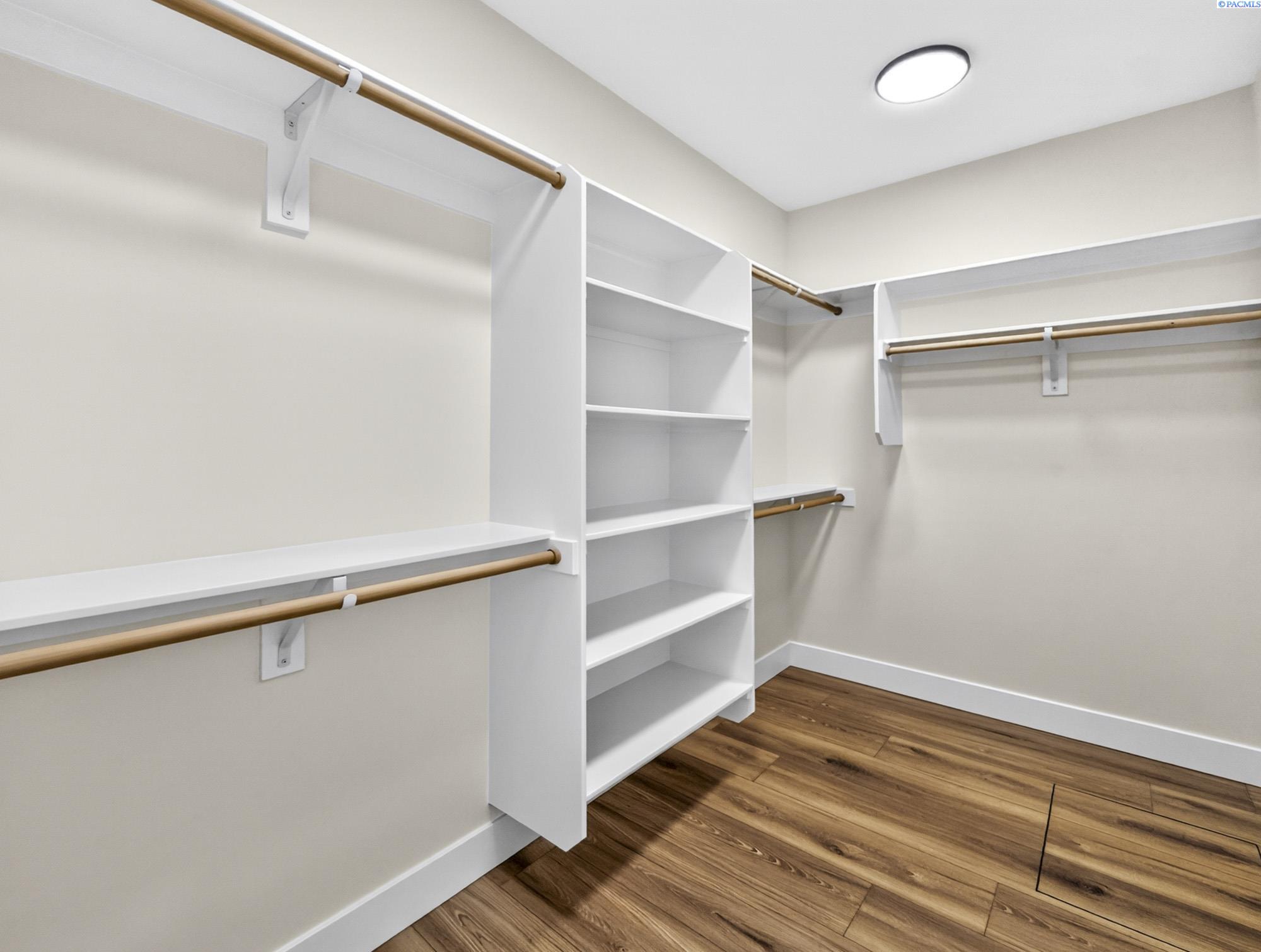 2911 Meadowlark Ave, Richland, WA 99352