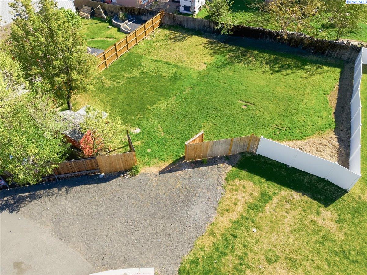 3823 7th Ave, Kennewick, WA 99336