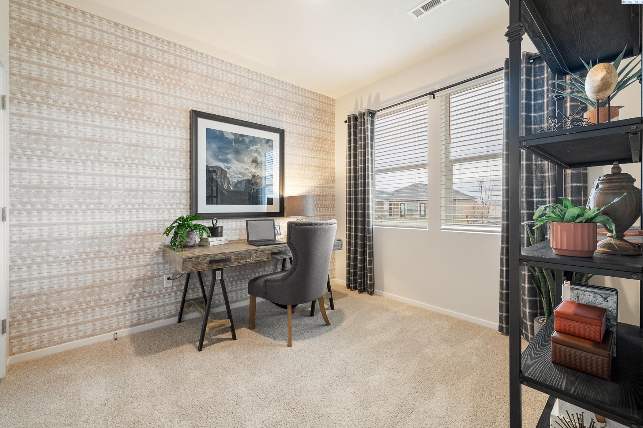 11221 Buckingham Dr, Pasco, WA 99301