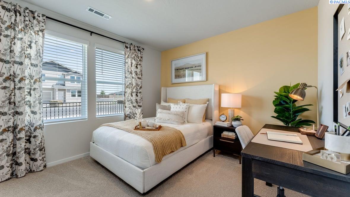 6114 Road 115 , Pasco, WA 99301