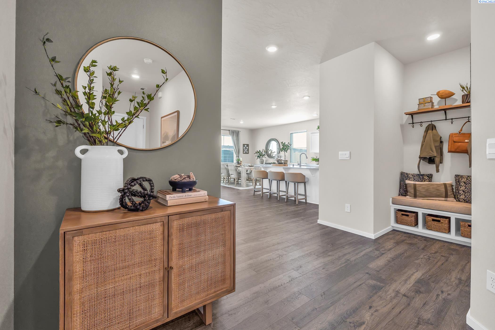 6109 Road 115 , Pasco, WA 99301