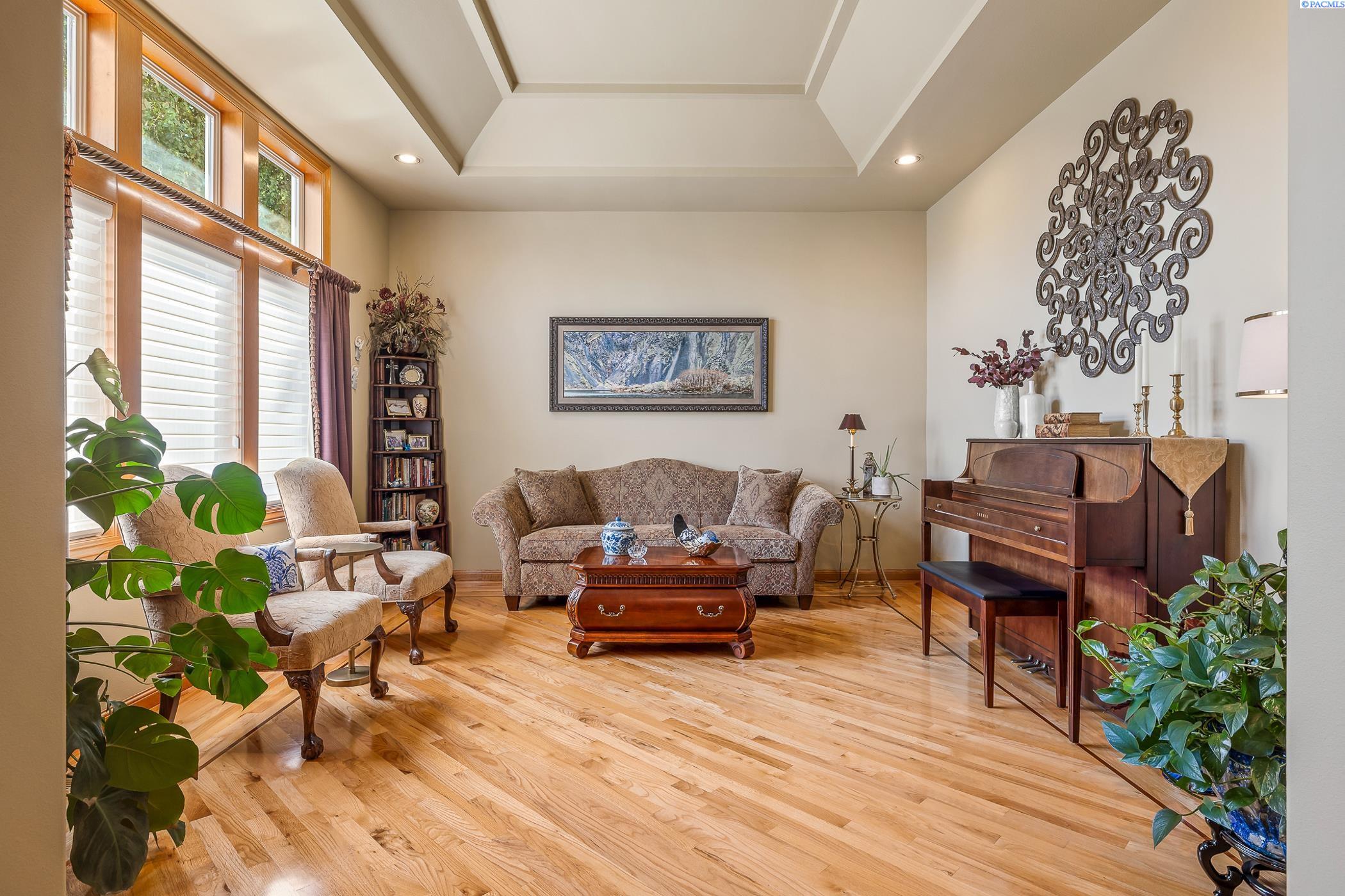 4008 Morain Loop, Kennewick, WA 99337