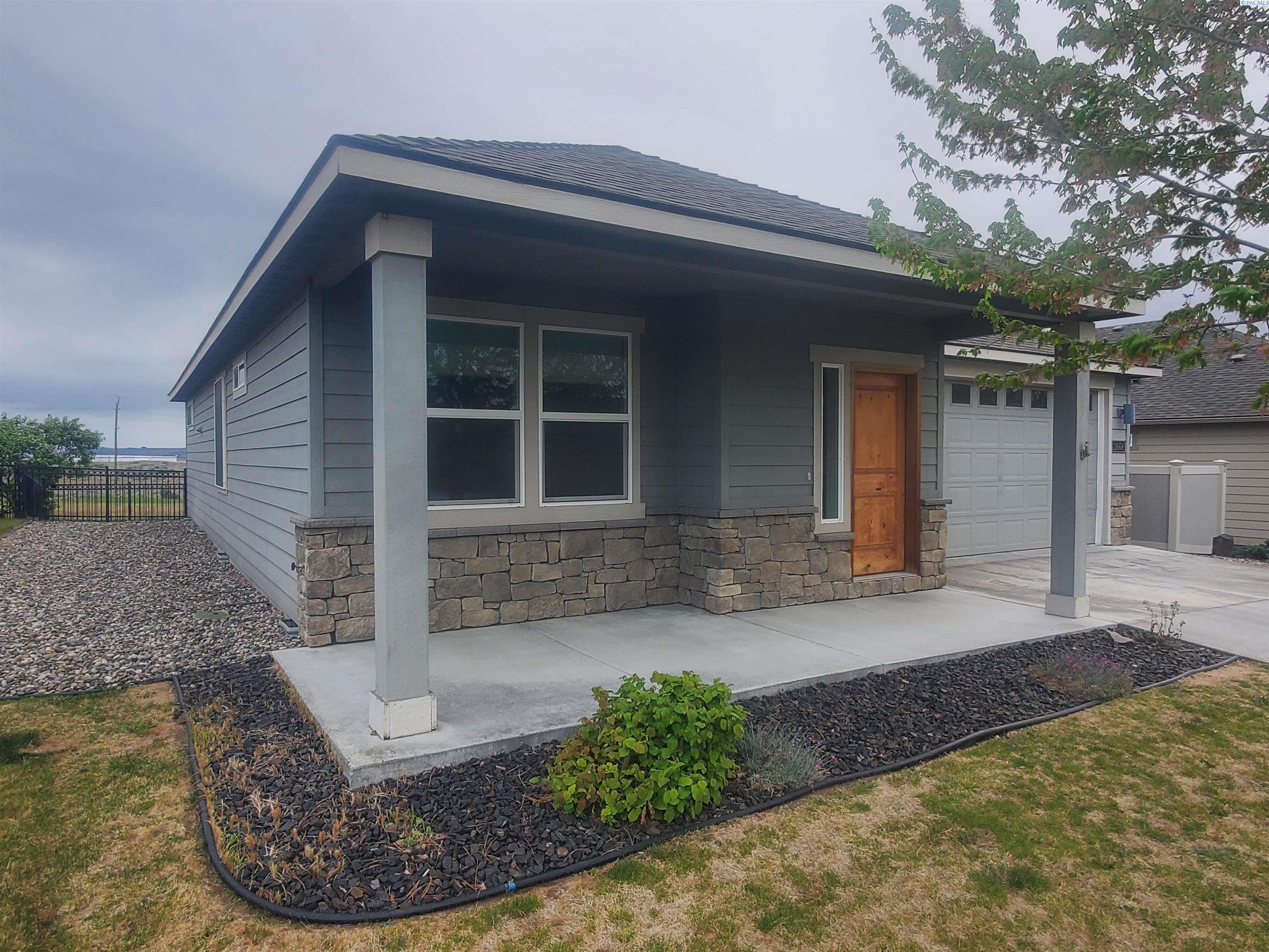 2668 Sandpiper Loop, Richland, WA 99352