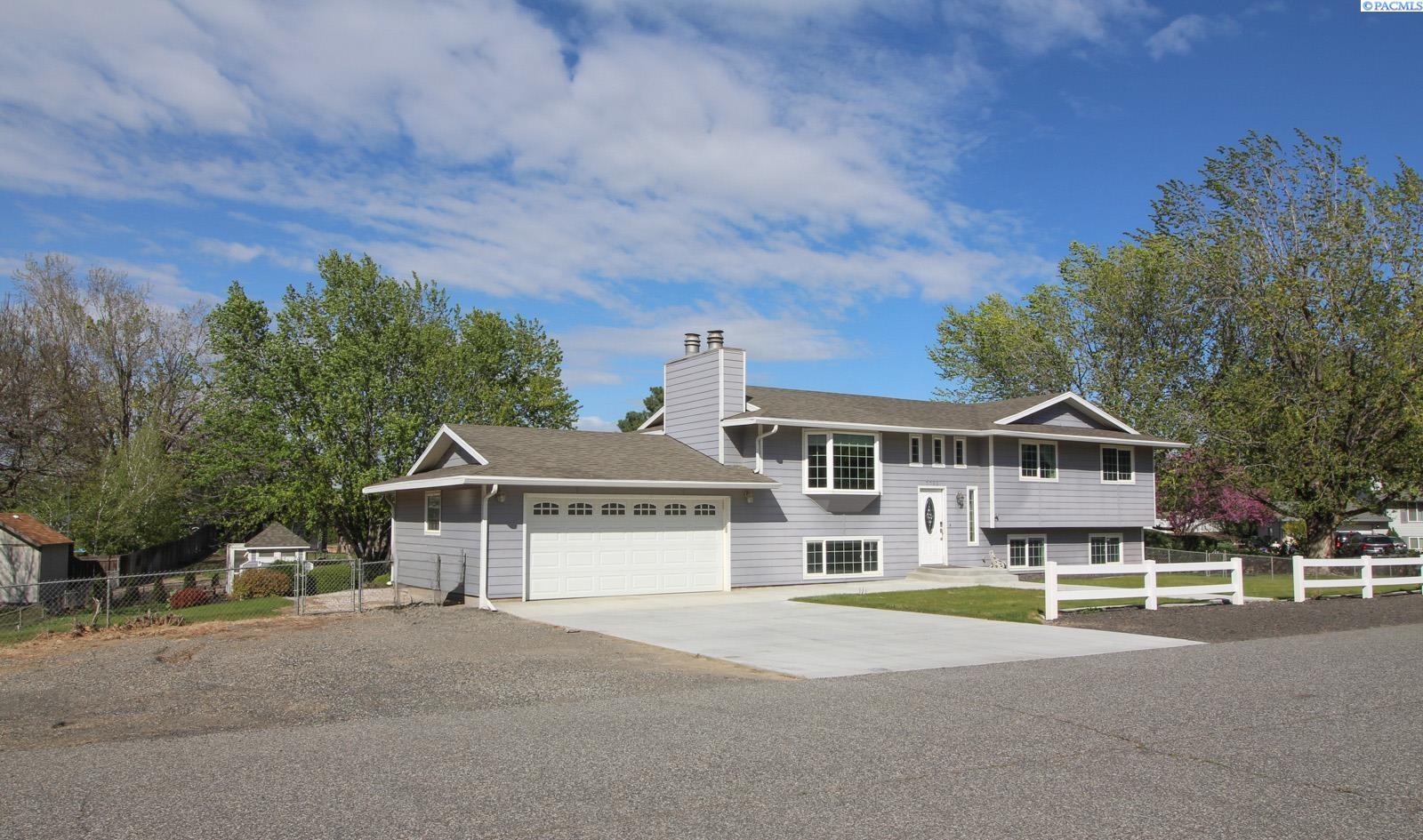 7702 13th Ave, Kennewick, WA 99338