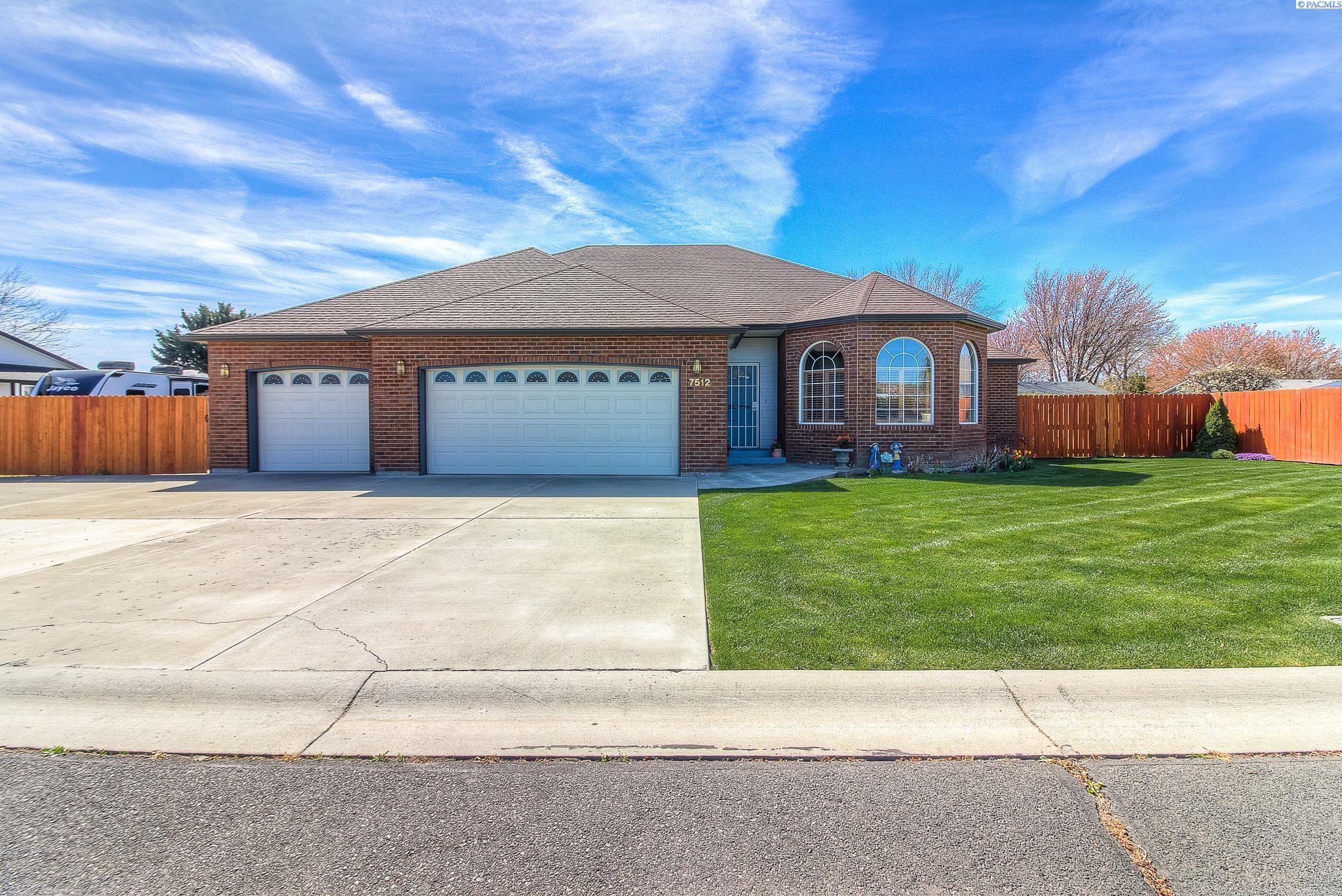 7512 Olmstead Court, Yakima WA 98908