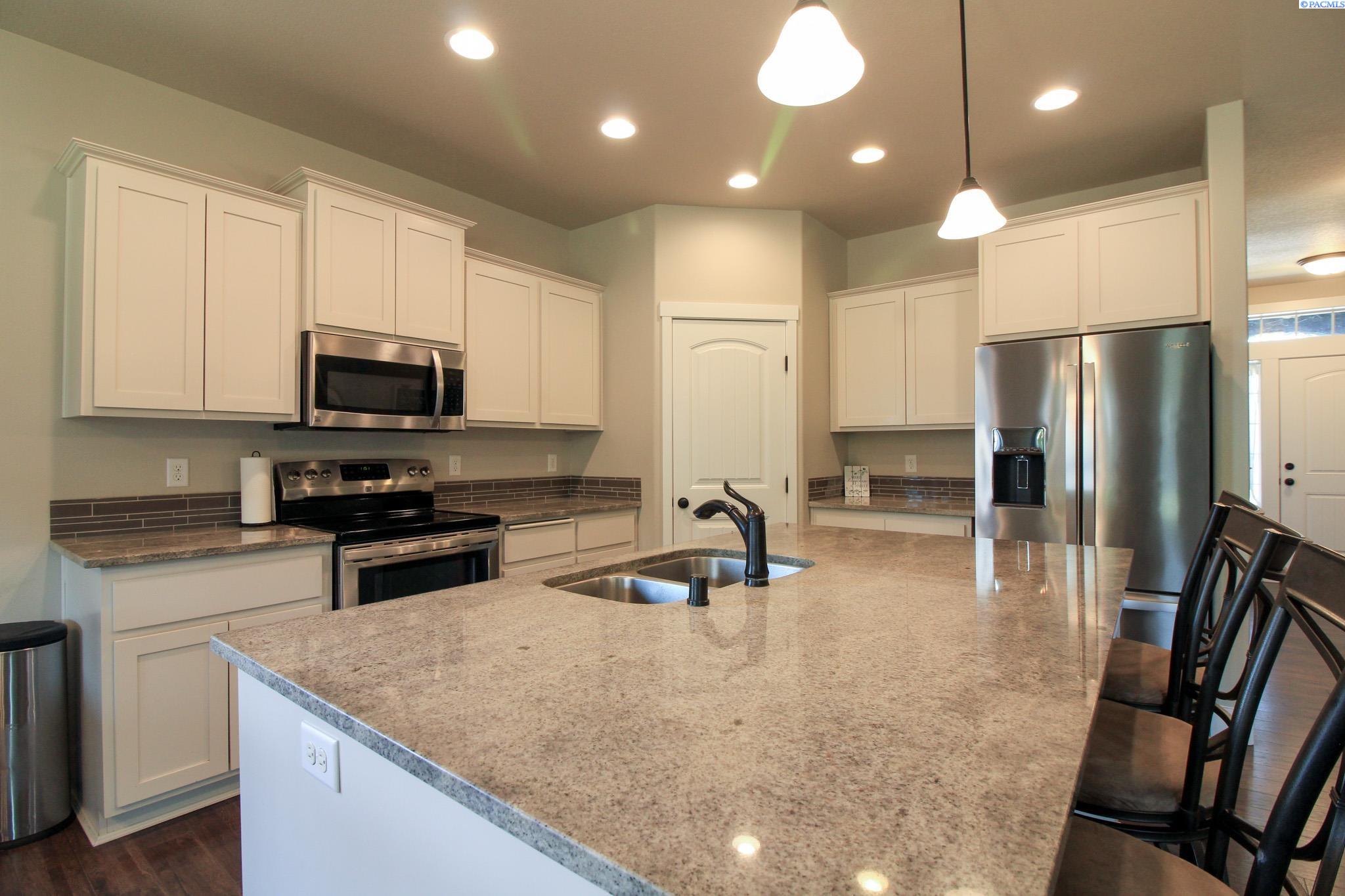 4326 Anderson Pl, Kennewick, WA 99337