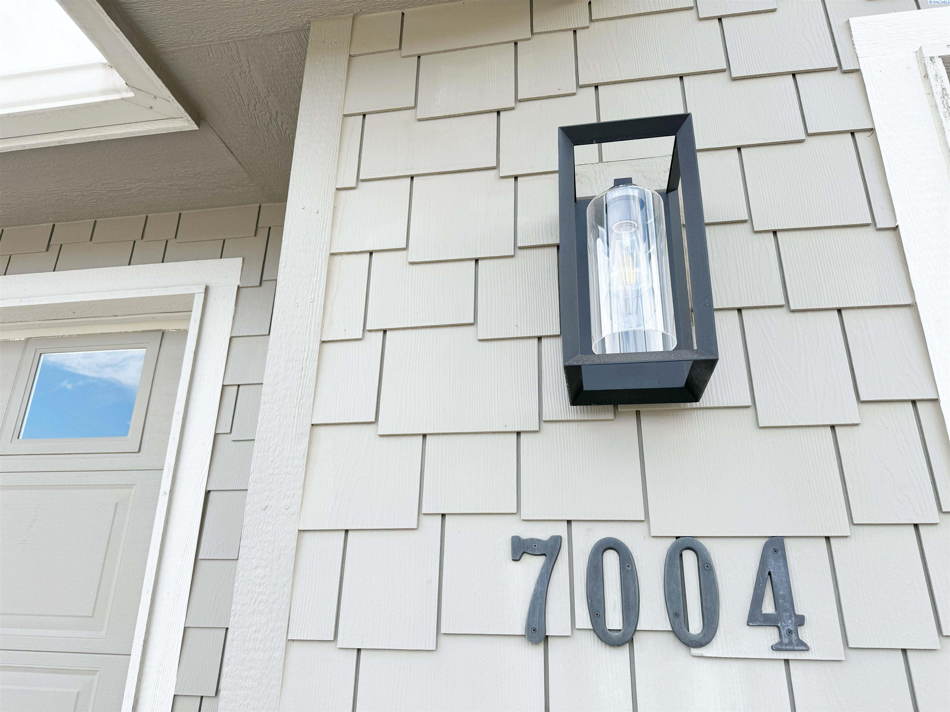 7004 Sandy Ridge Rd, Pasco, WA 99301-5385