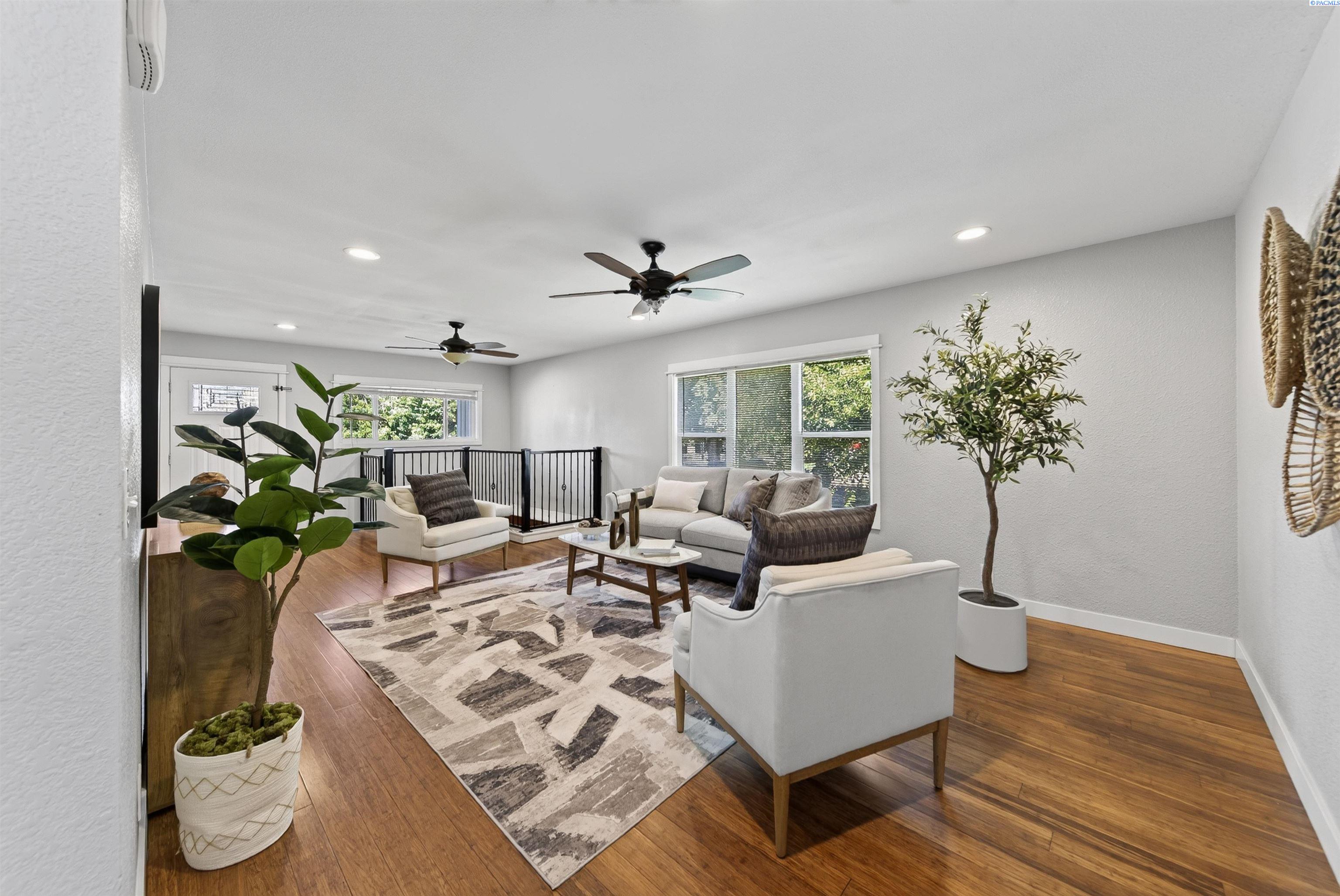 310 Goethals, Richland, WA 99352