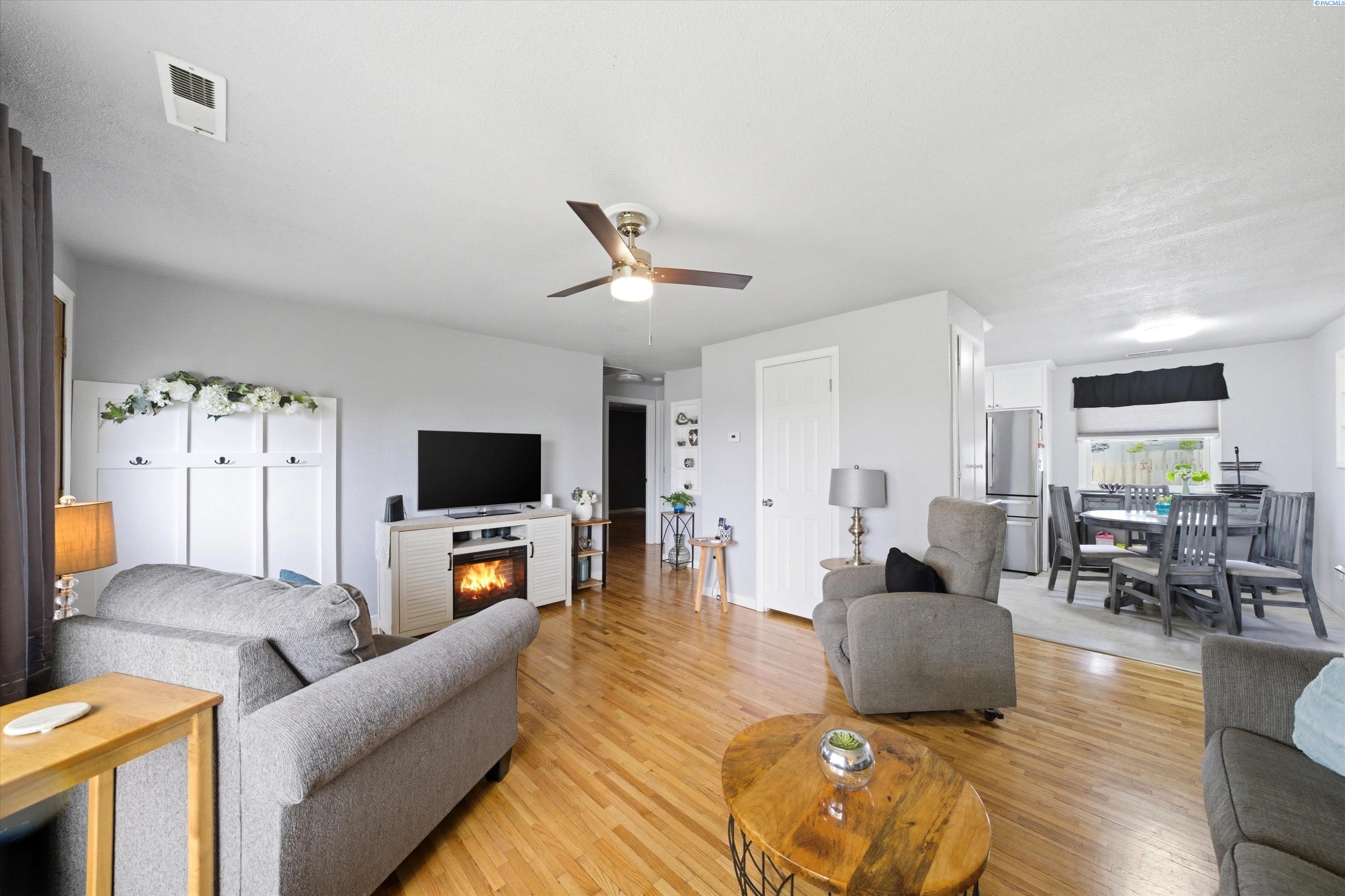 322 Jefferson St, Kennewick, WA 99336