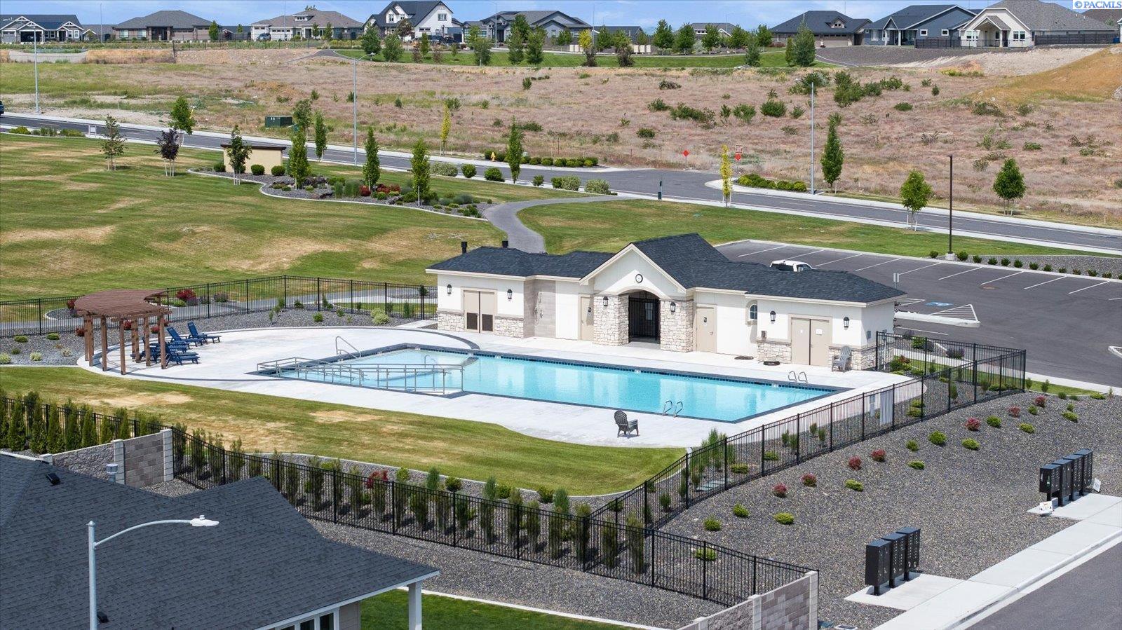 654 Lazio Way, Richland, WA 99352