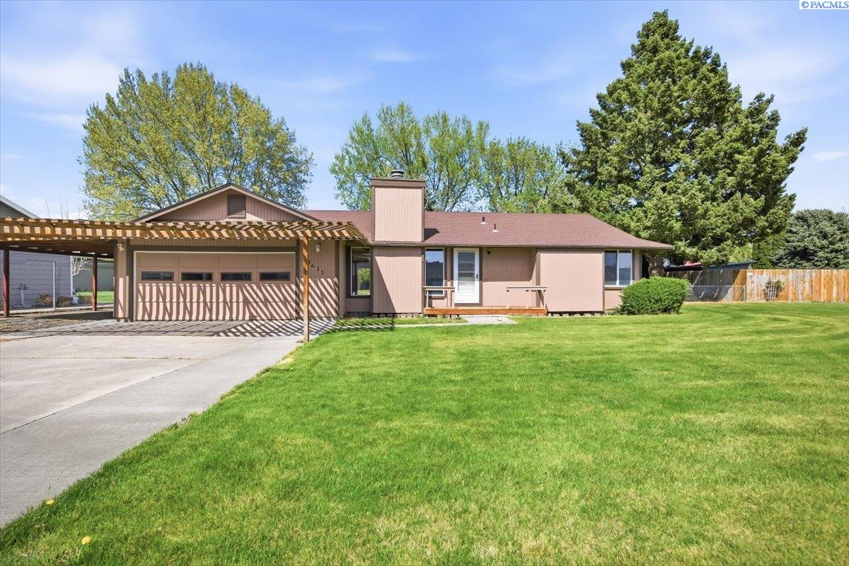 3621 Pearl St, Pasco, WA 99301
