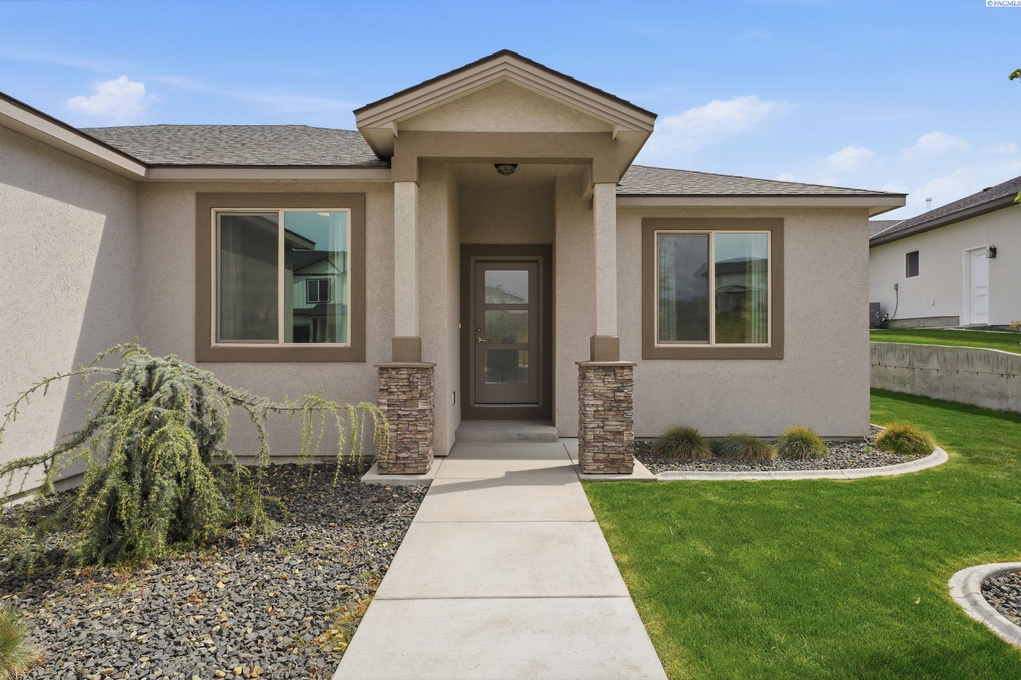 1040 Makah Ct, Richland, WA 99352