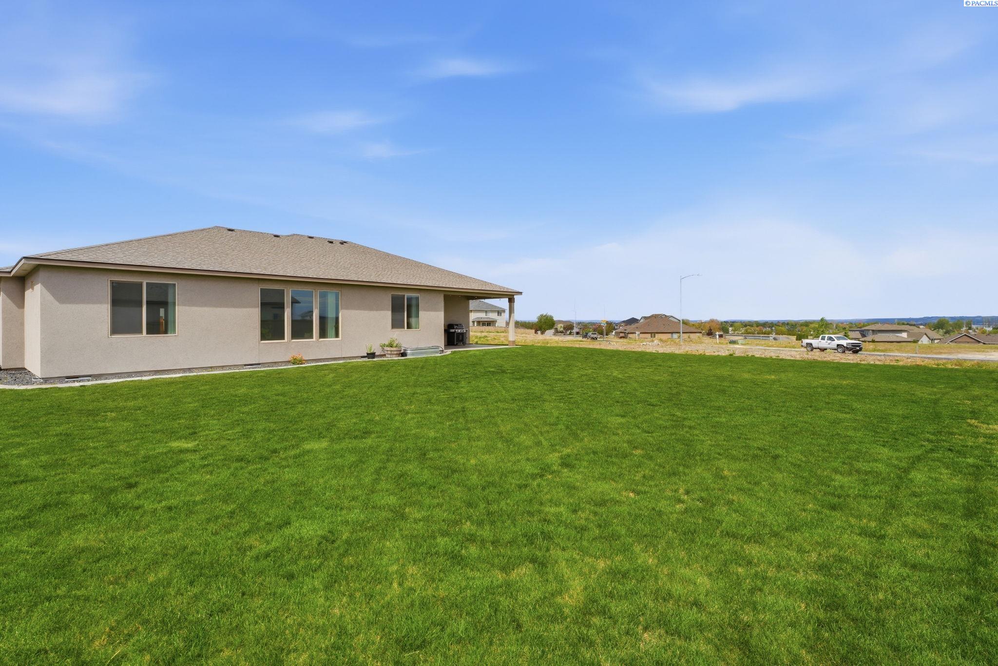 1040 Makah Ct, Richland, WA 99352