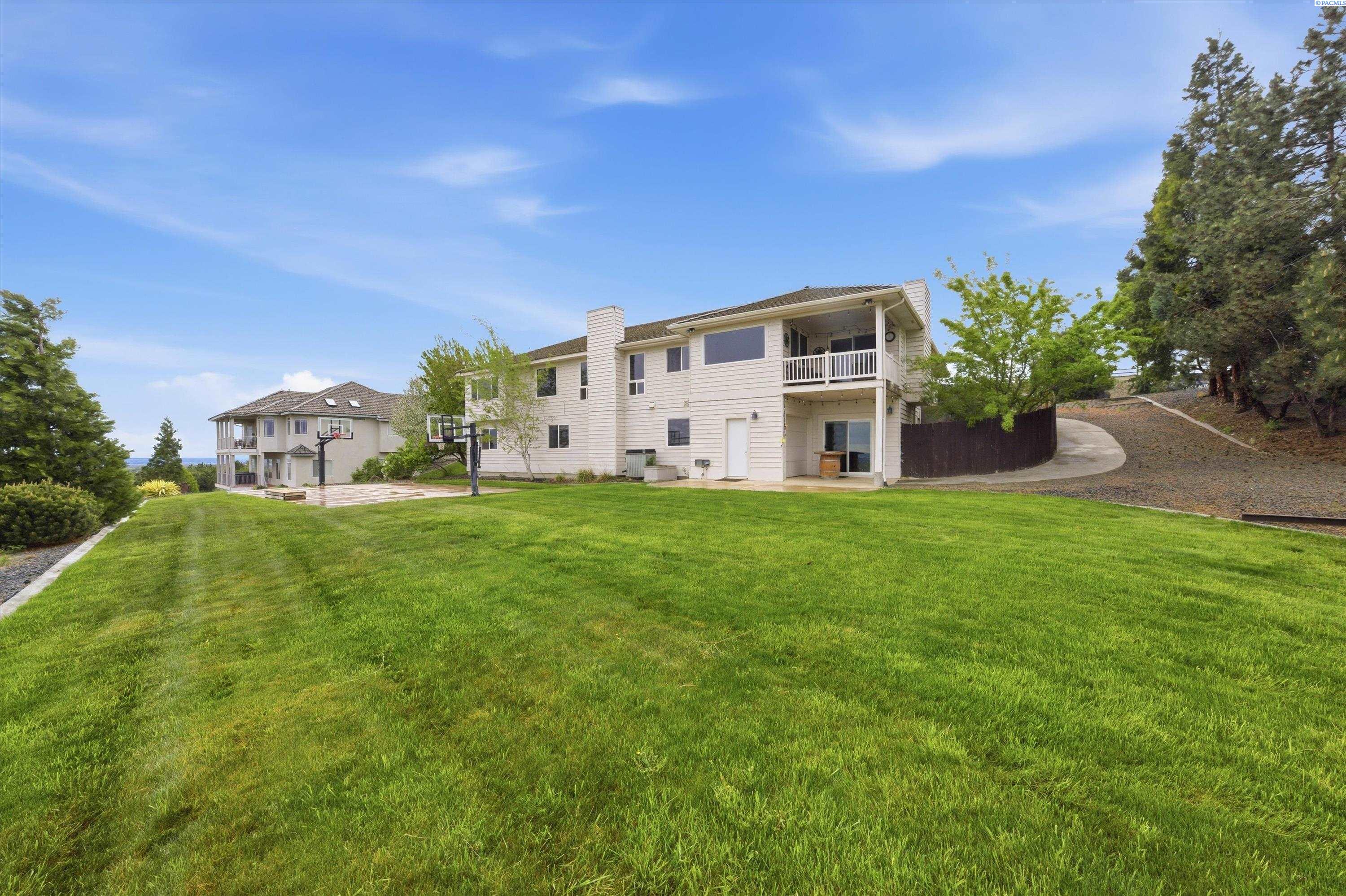 4100 43rd Ave, Kennewick, WA 99337