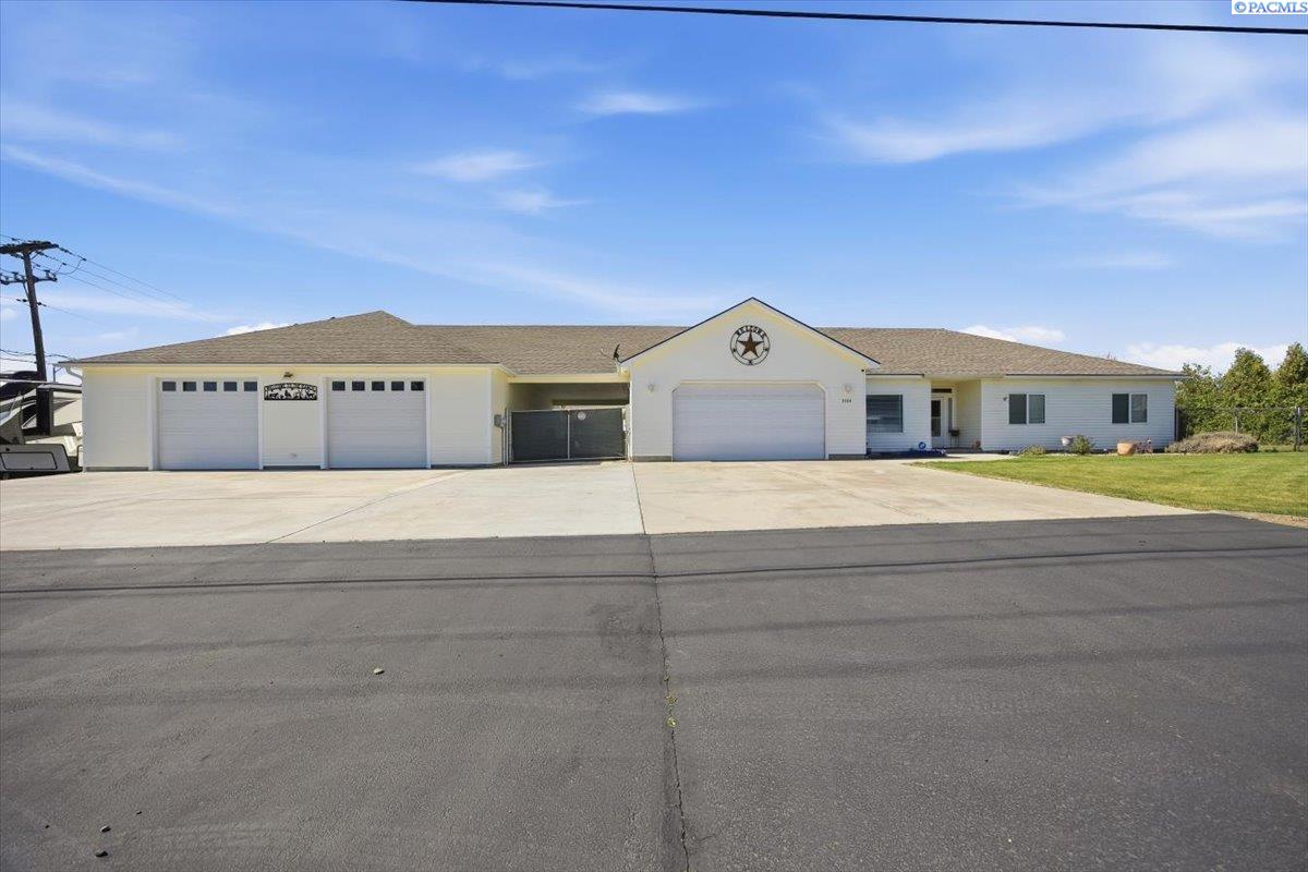2304 Road 52 , Pasco, WA 99301